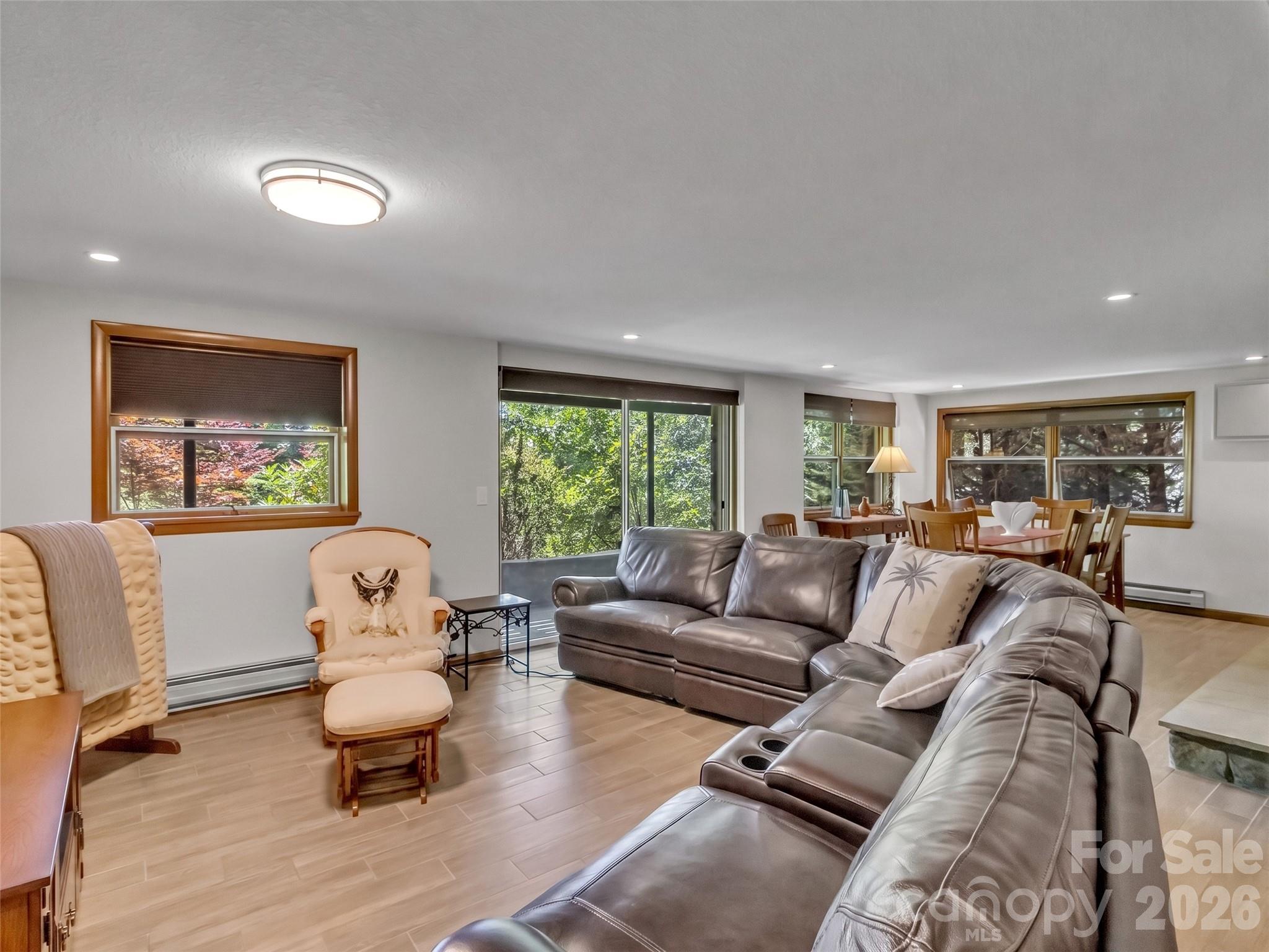43 Red Oak Drive — Maggie Valley