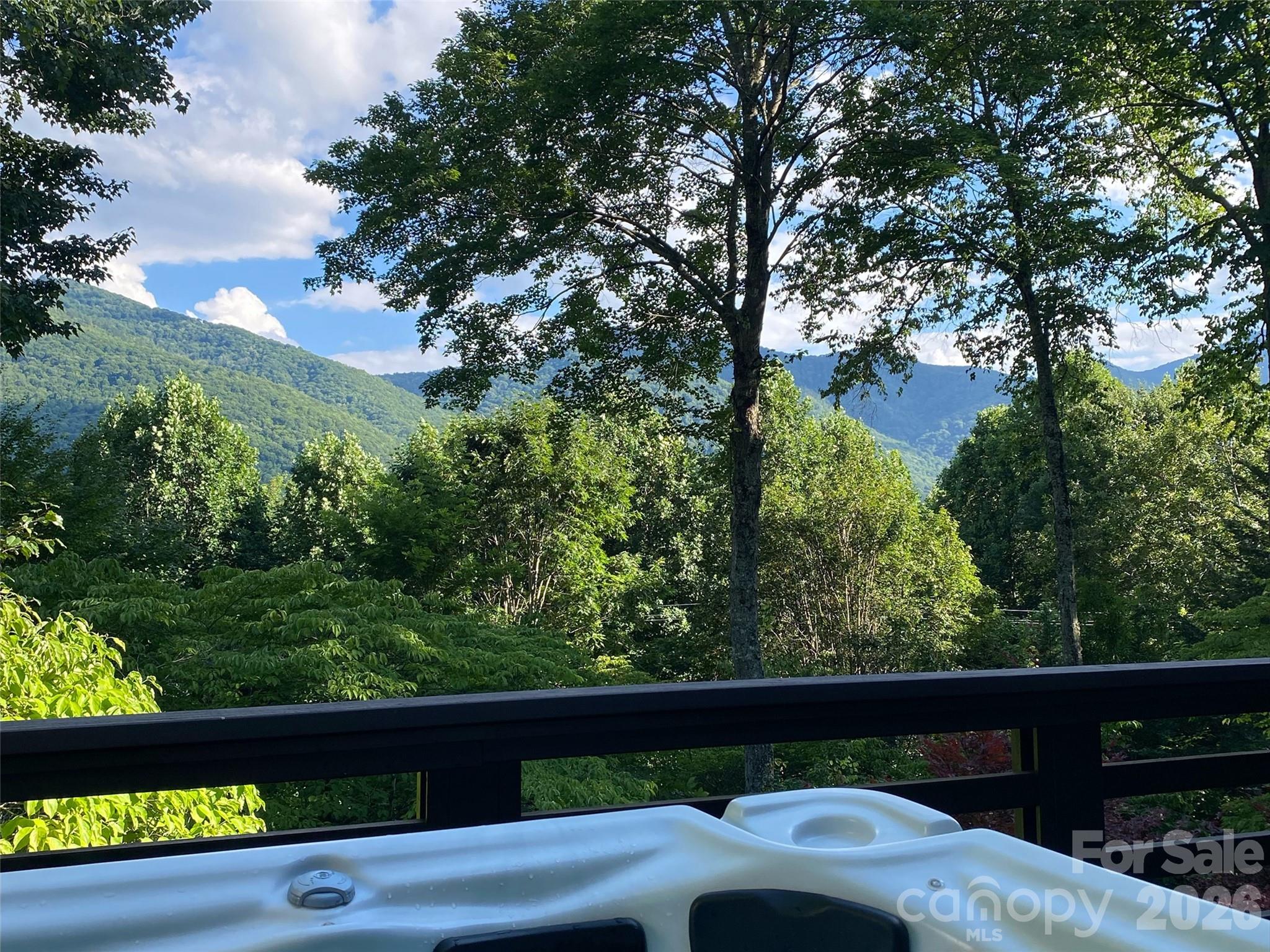 43 Red Oak Drive — Maggie Valley