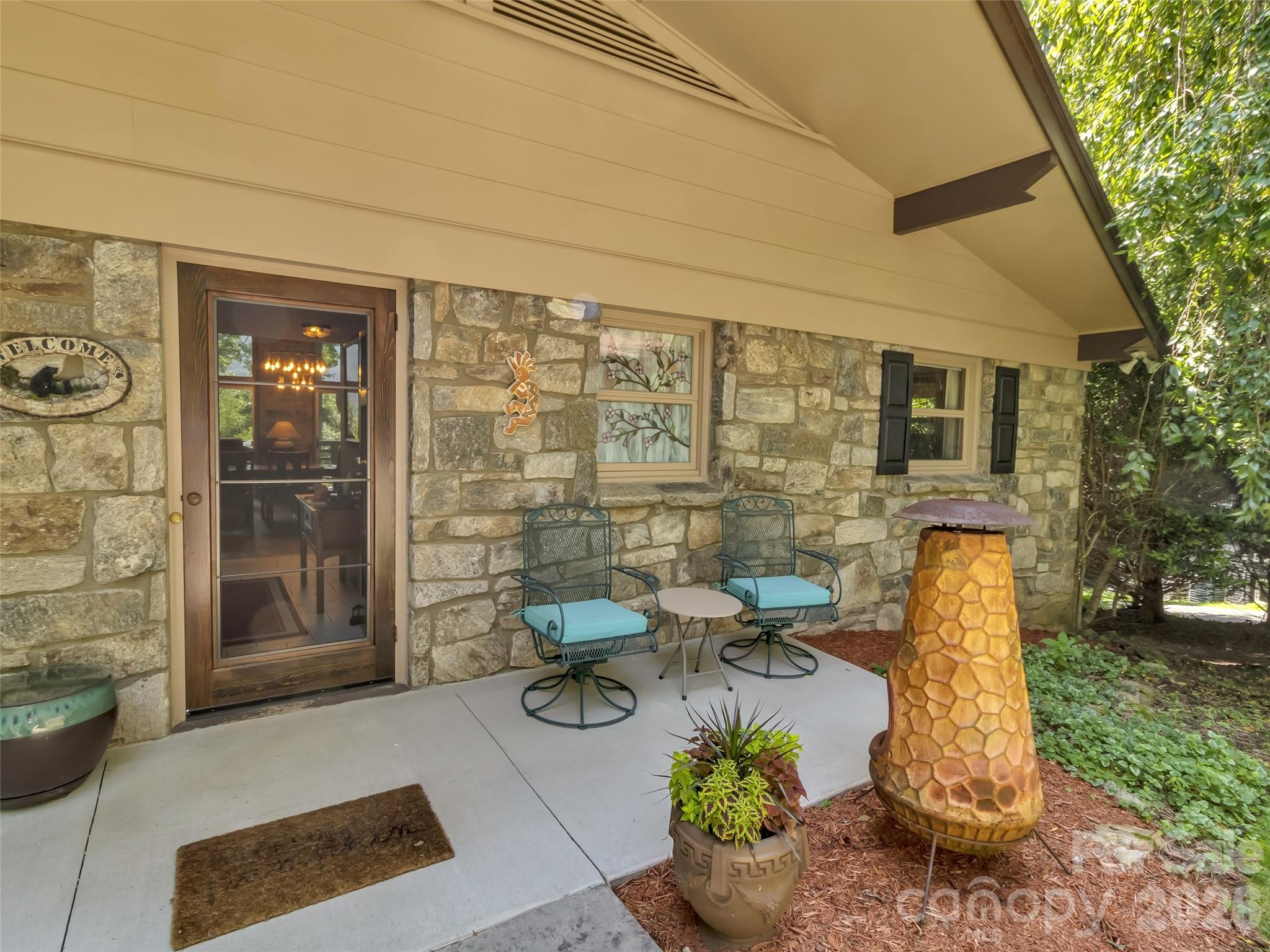43 Red Oak Drive — Maggie Valley