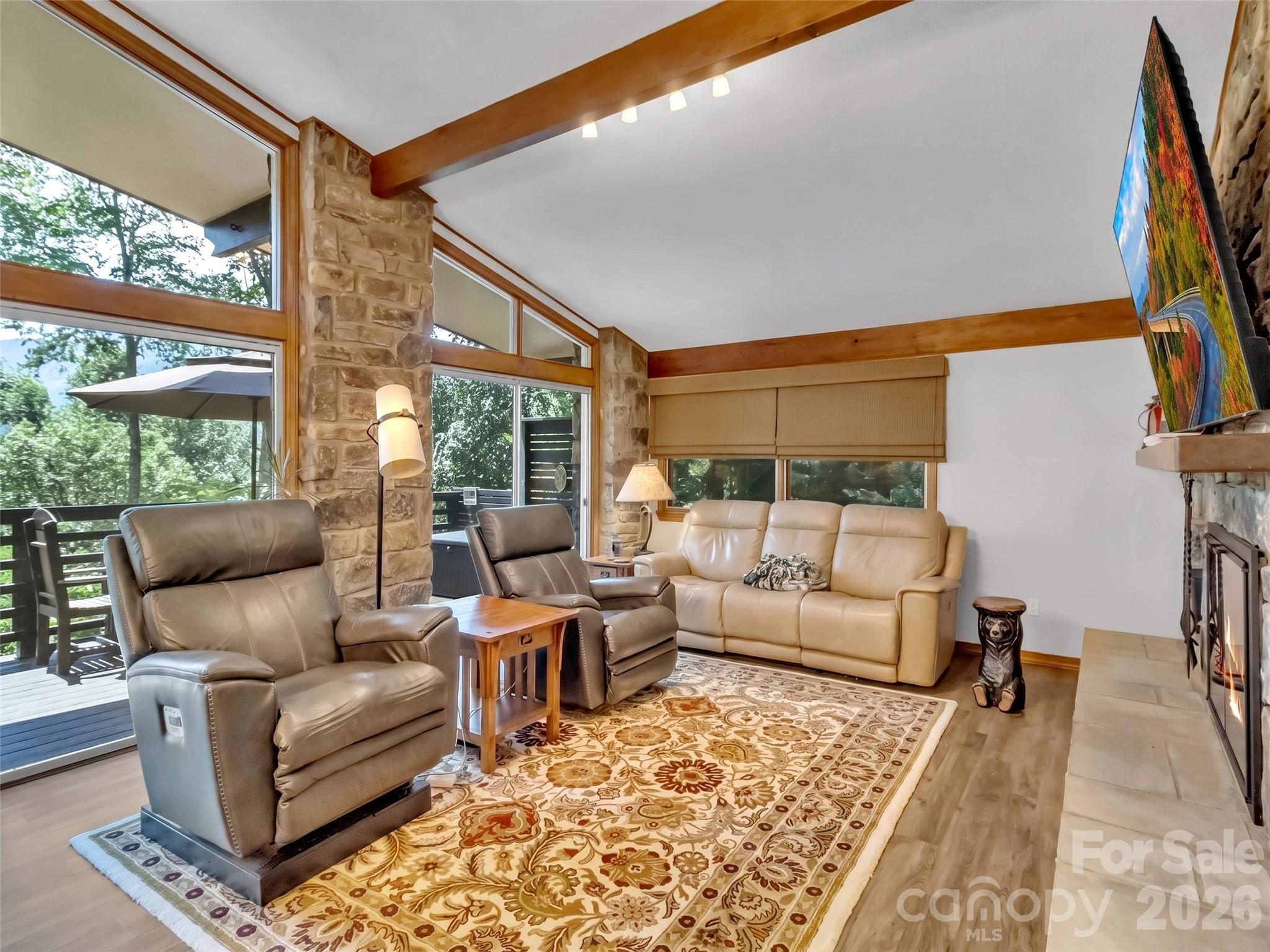 43 Red Oak Drive — Maggie Valley