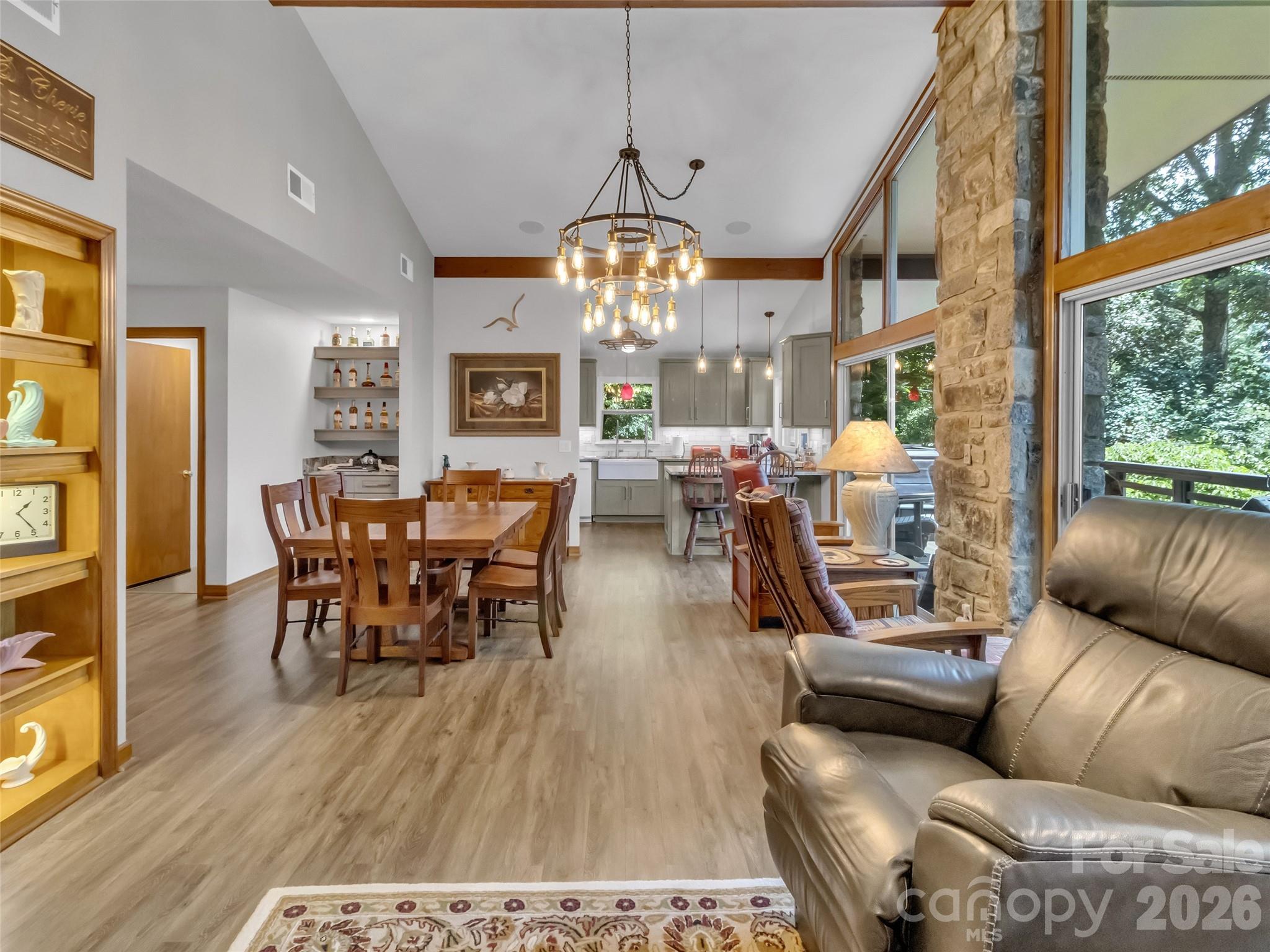 43 Red Oak Drive — Maggie Valley