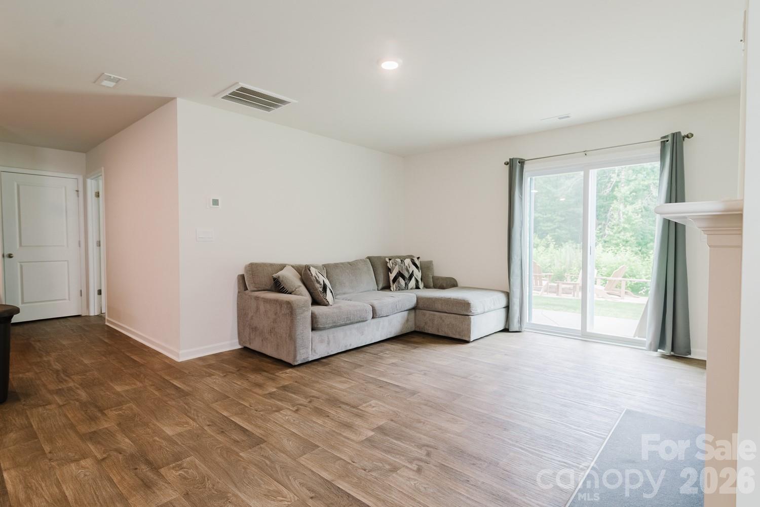 2226 Redstone Drive — York