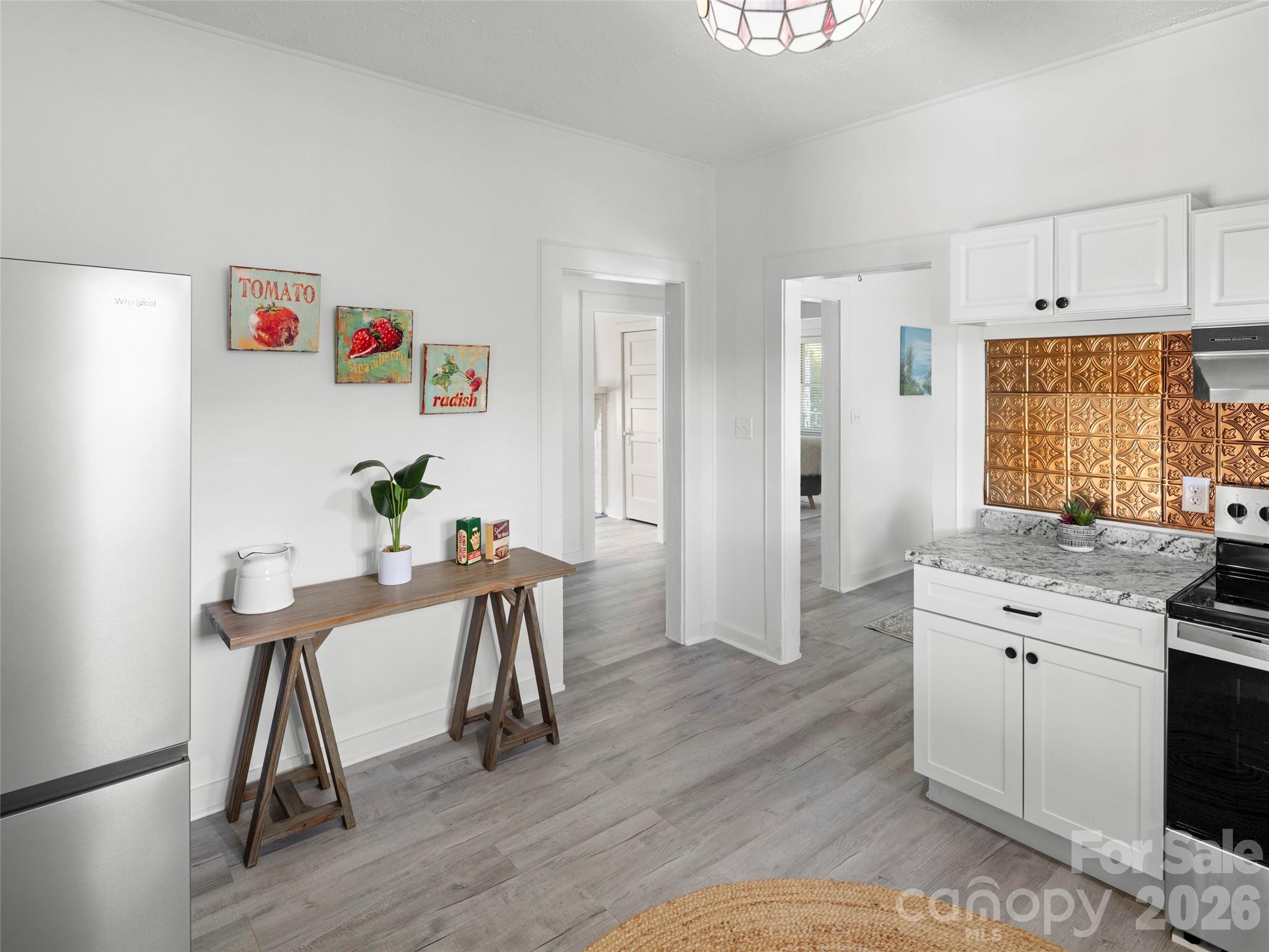 122 Edwards Avenue — Swannanoa