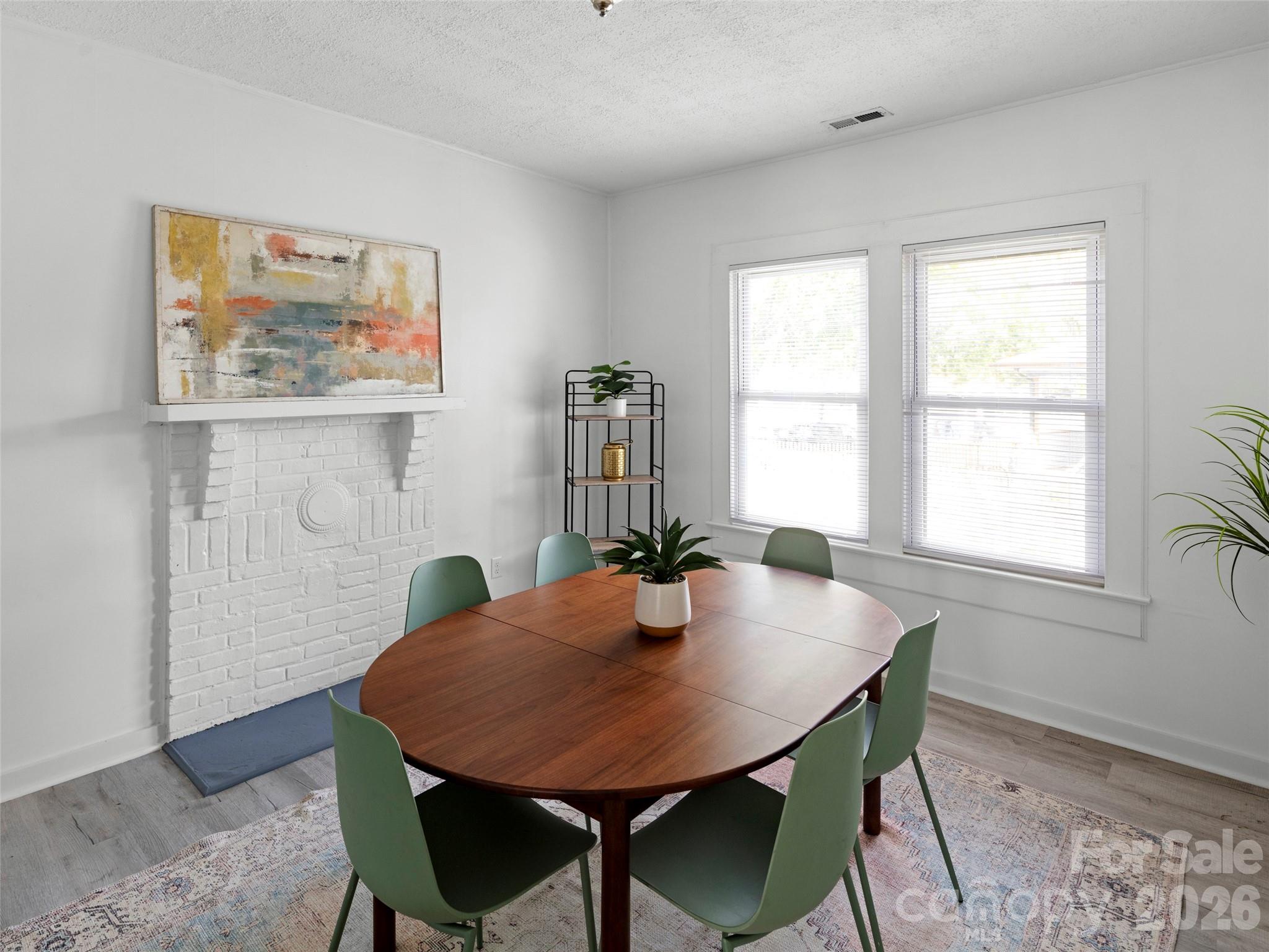 122 Edwards Avenue — Swannanoa