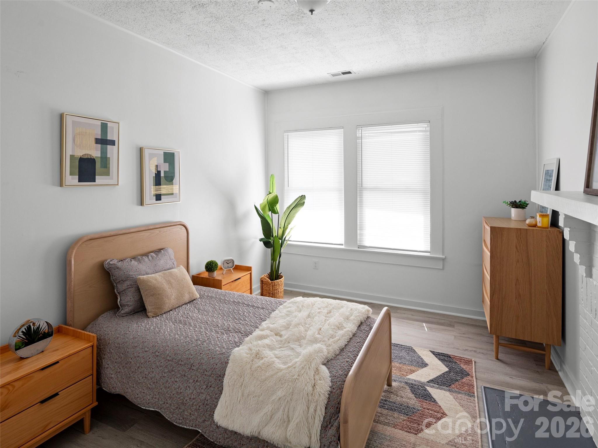 122 Edwards Avenue — Swannanoa