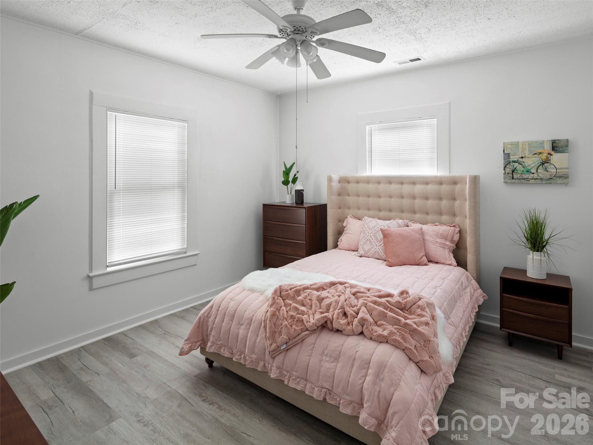 122 Edwards Avenue — Swannanoa