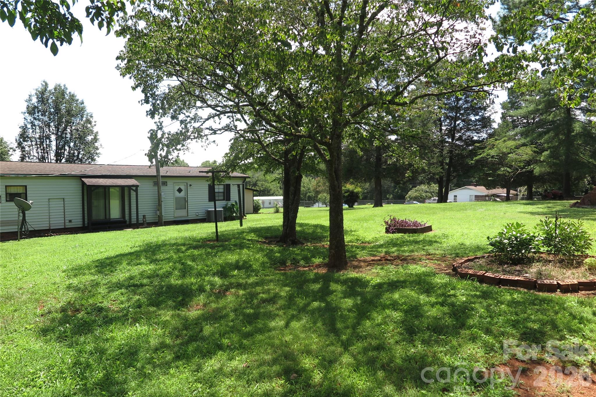 1042 Bexley Lane — Lincolnton