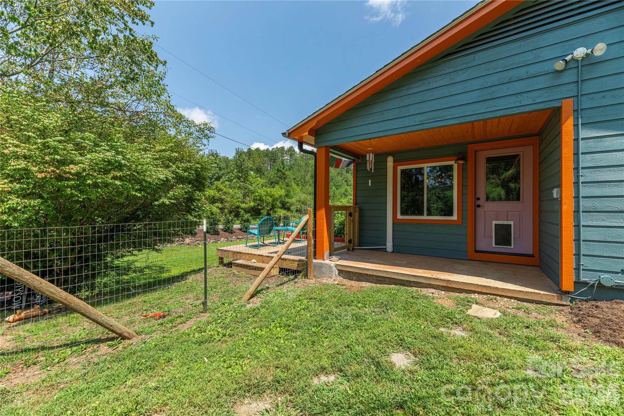 50 Embler Road — Alexander