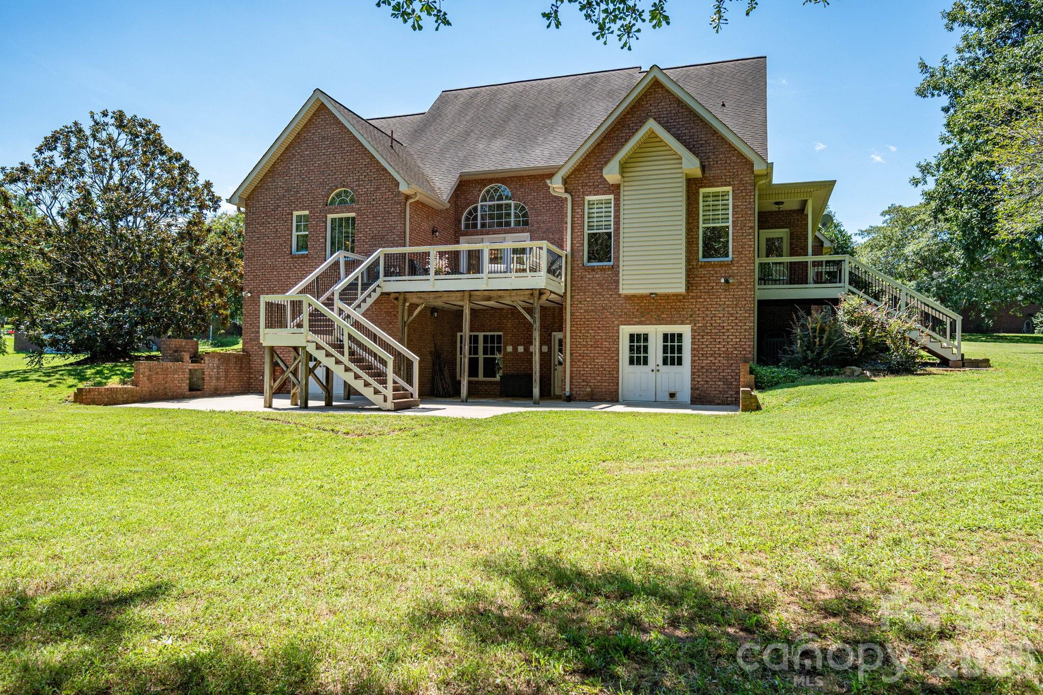 231 Silver Creek Lane — Shelby