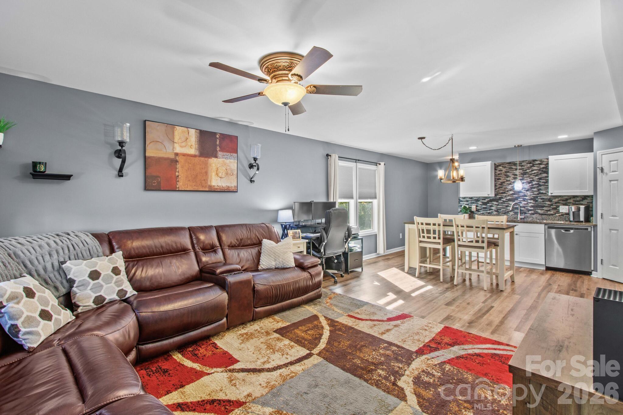 1160 Roberts Street — China Grove