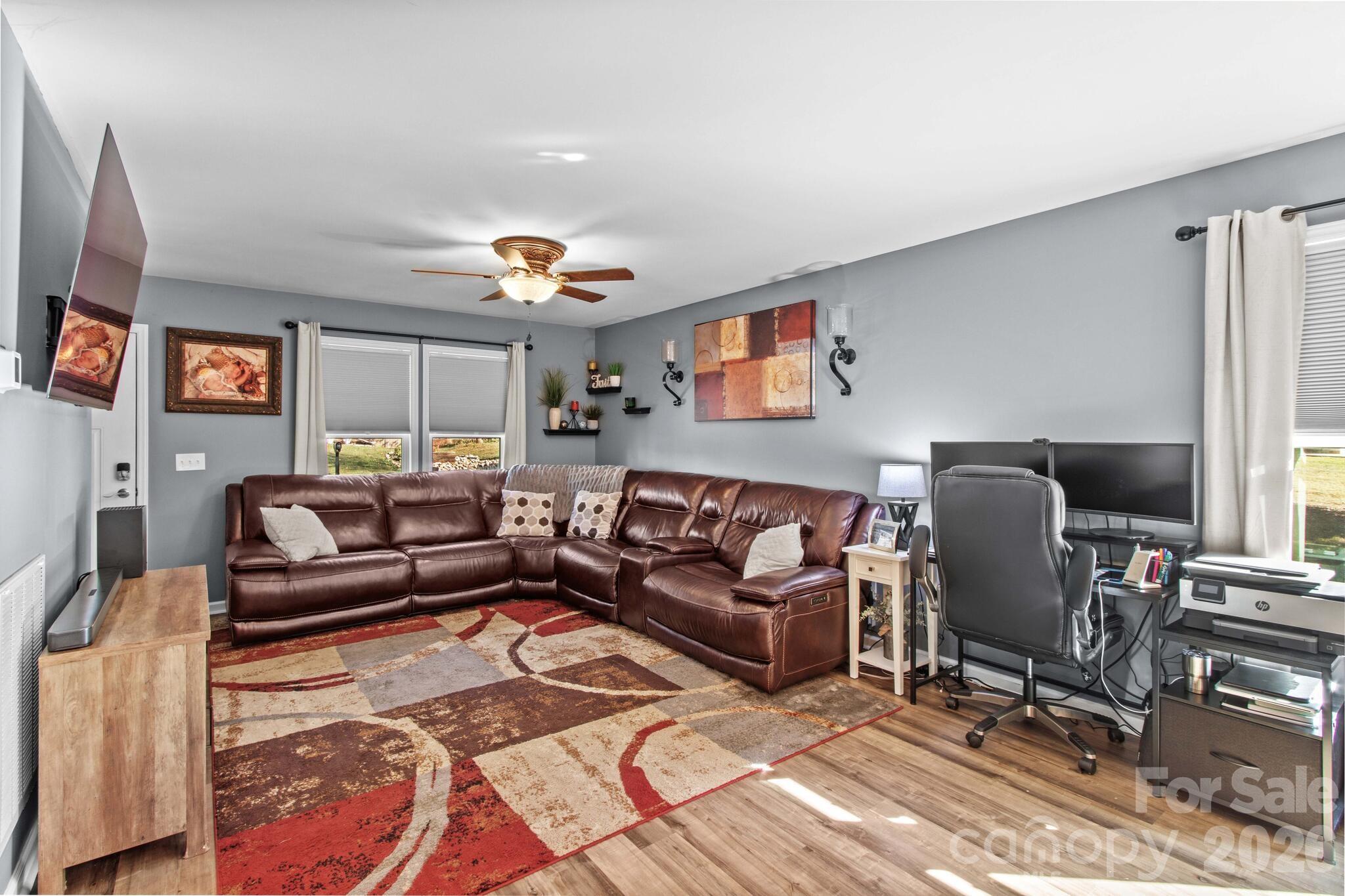 1160 Roberts Street — China Grove