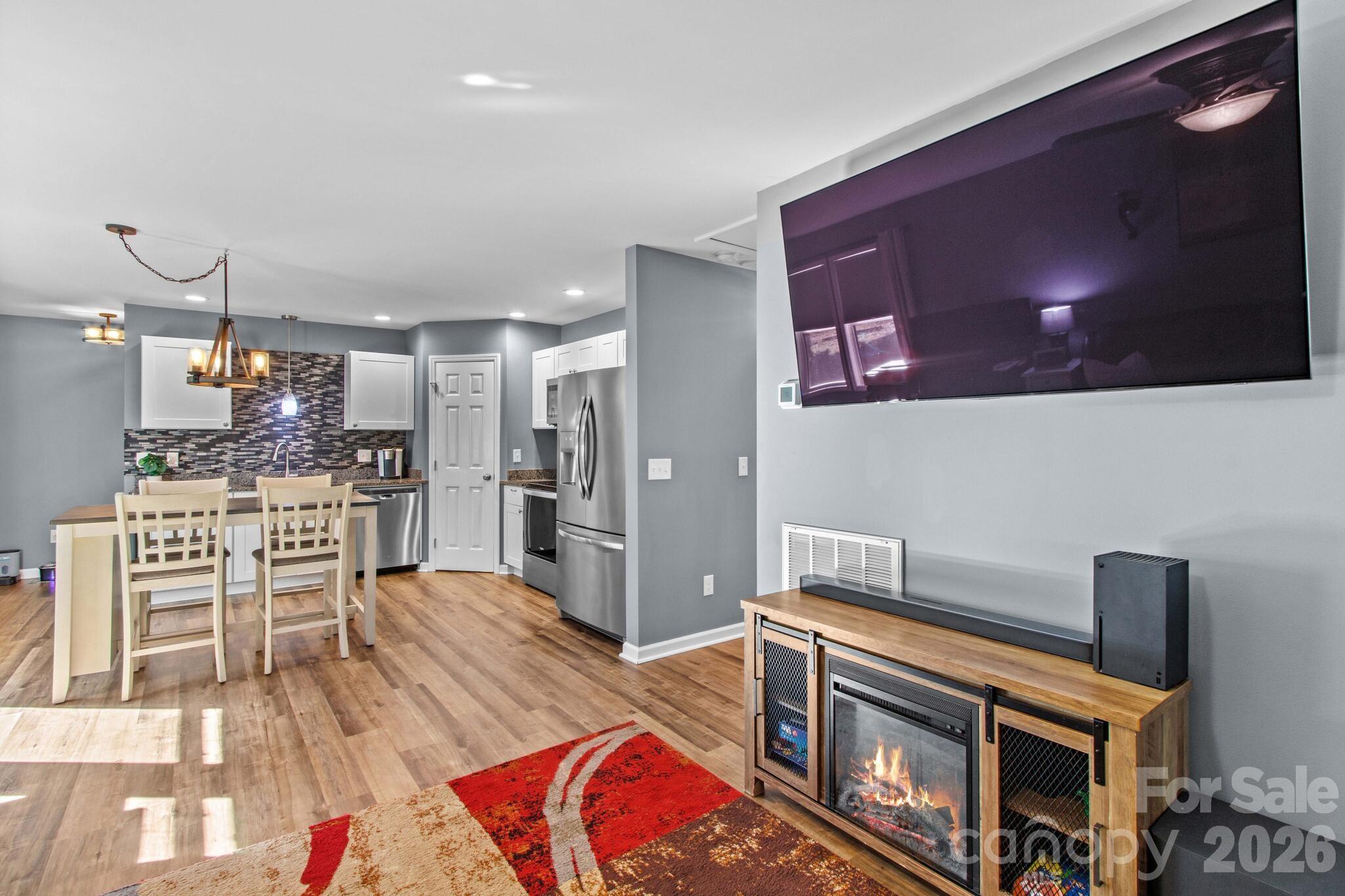1160 Roberts Street — China Grove