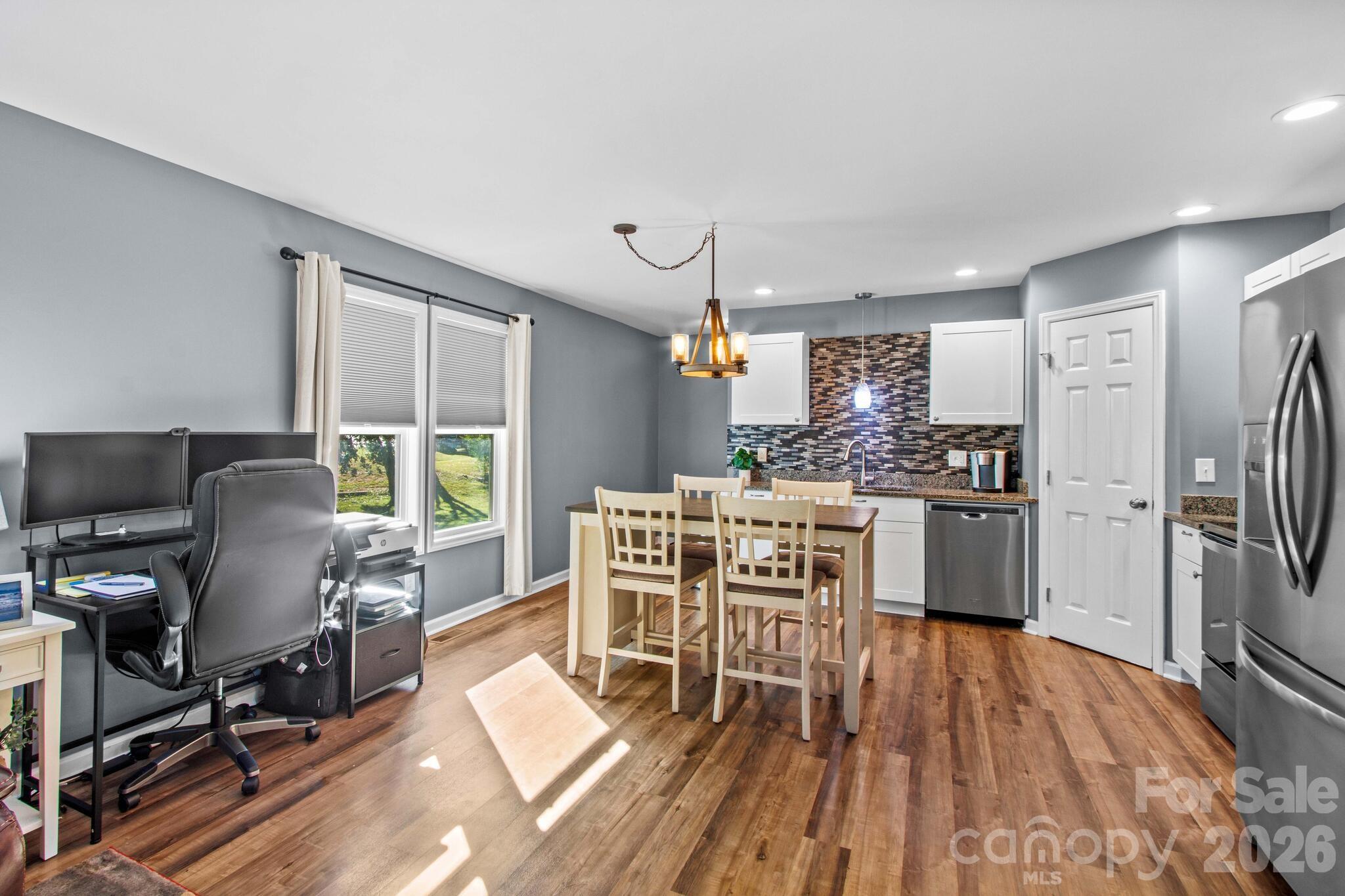 1160 Roberts Street — China Grove