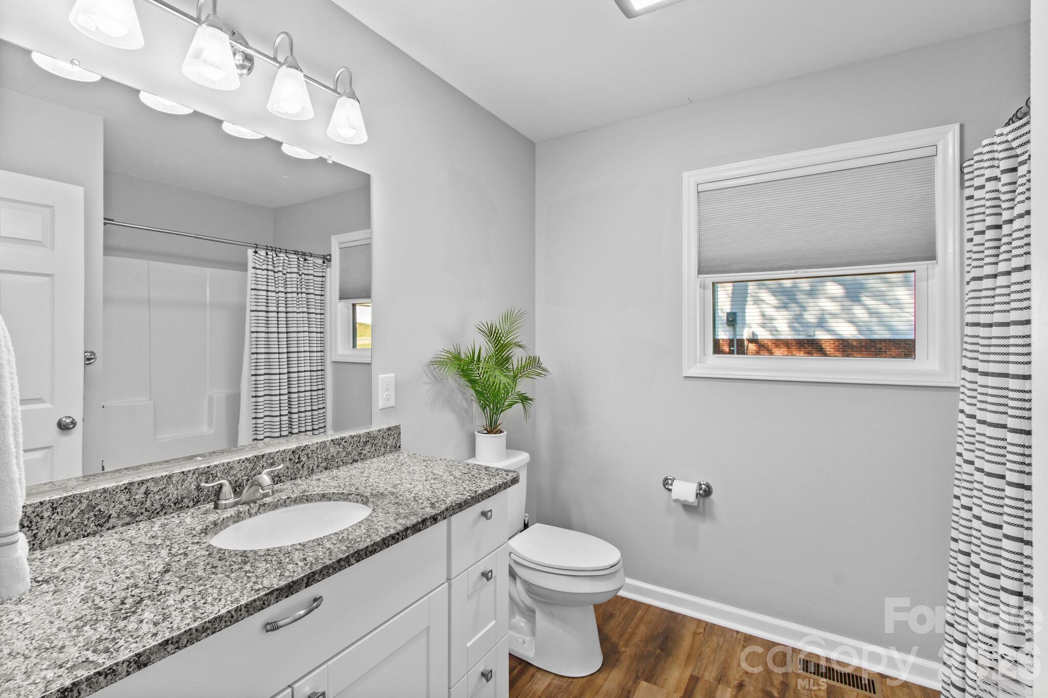 1160 Roberts Street — China Grove