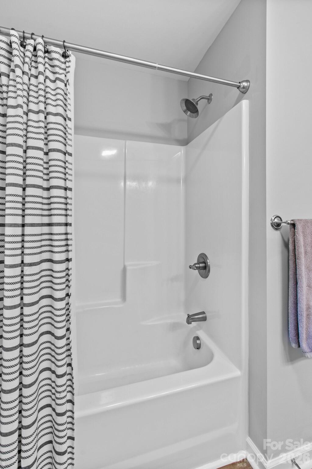 1160 Roberts Street — China Grove
