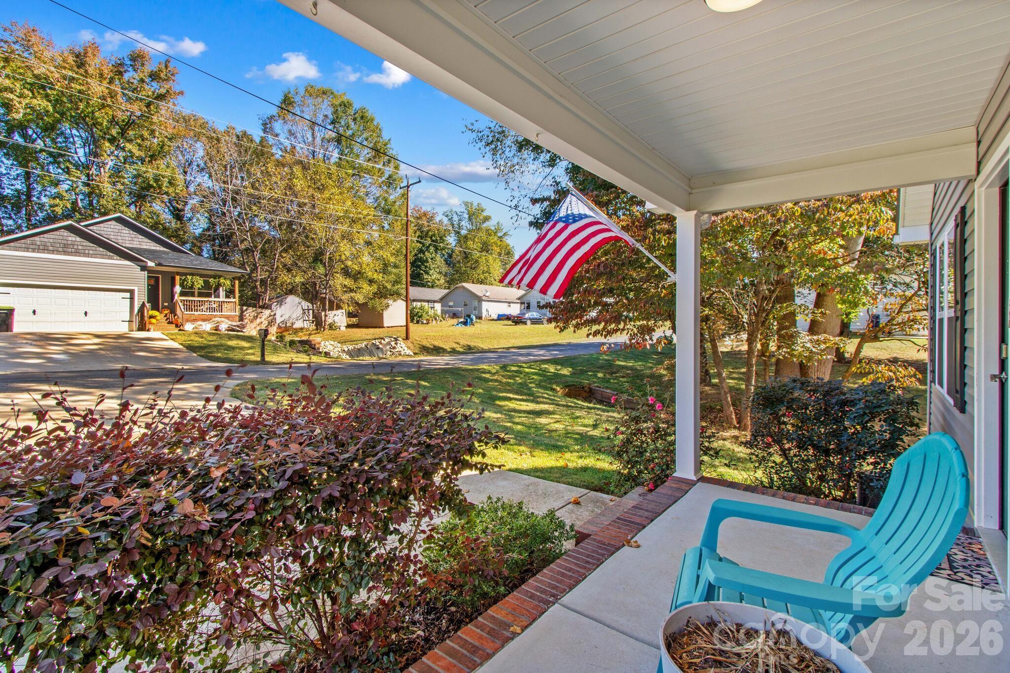 1160 Roberts Street — China Grove