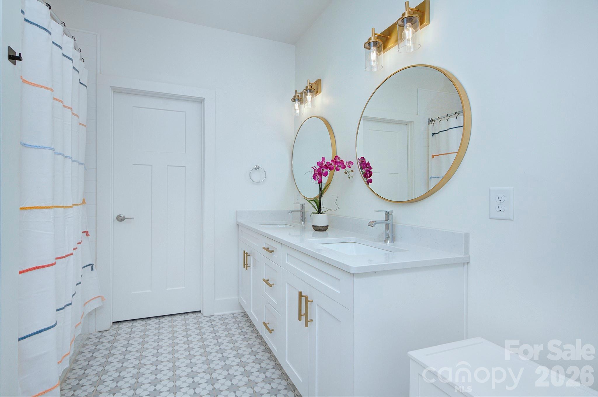 526 Seldon Drive — Charlotte
