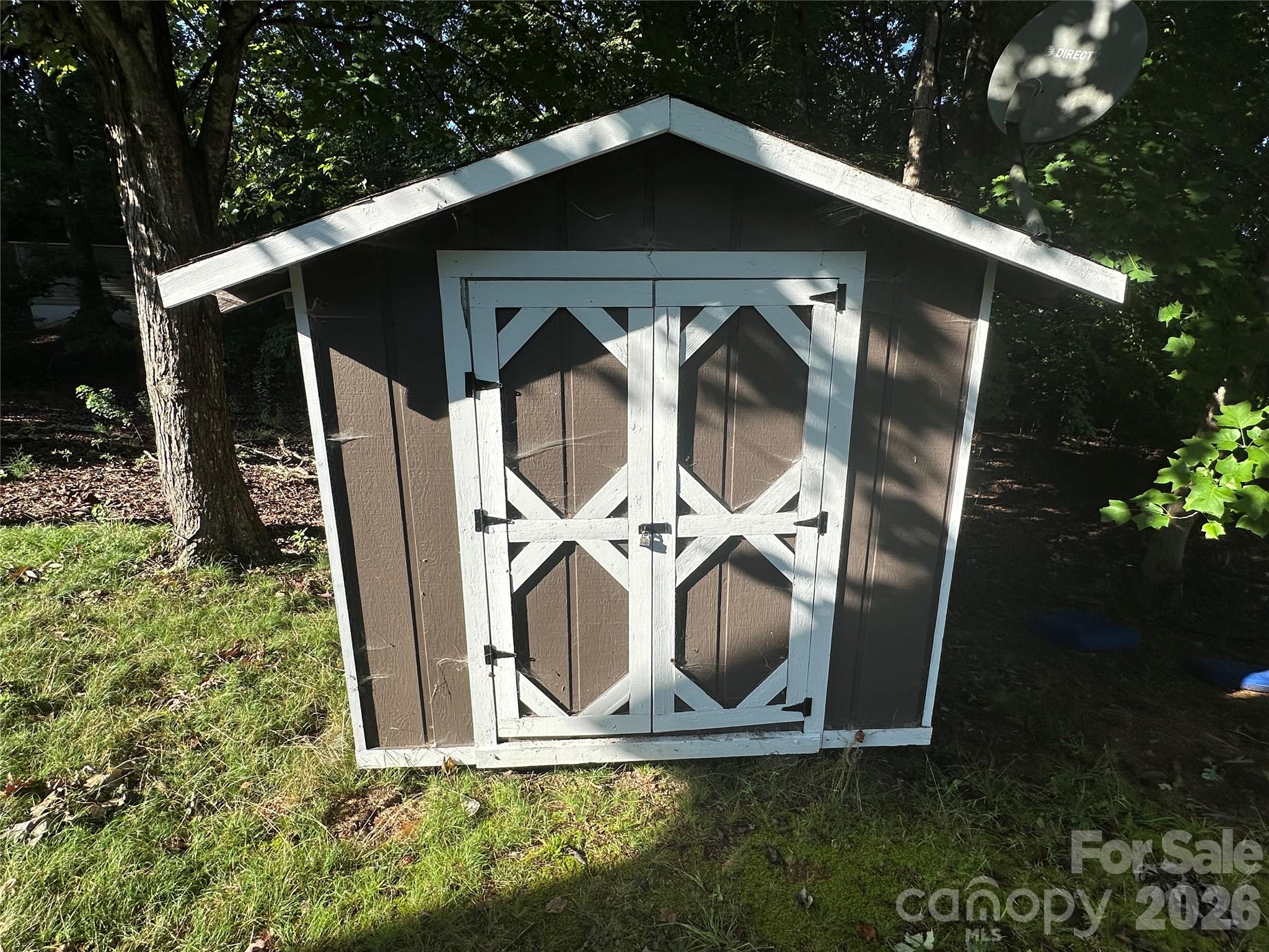 109 Hummingbird Circle — New London