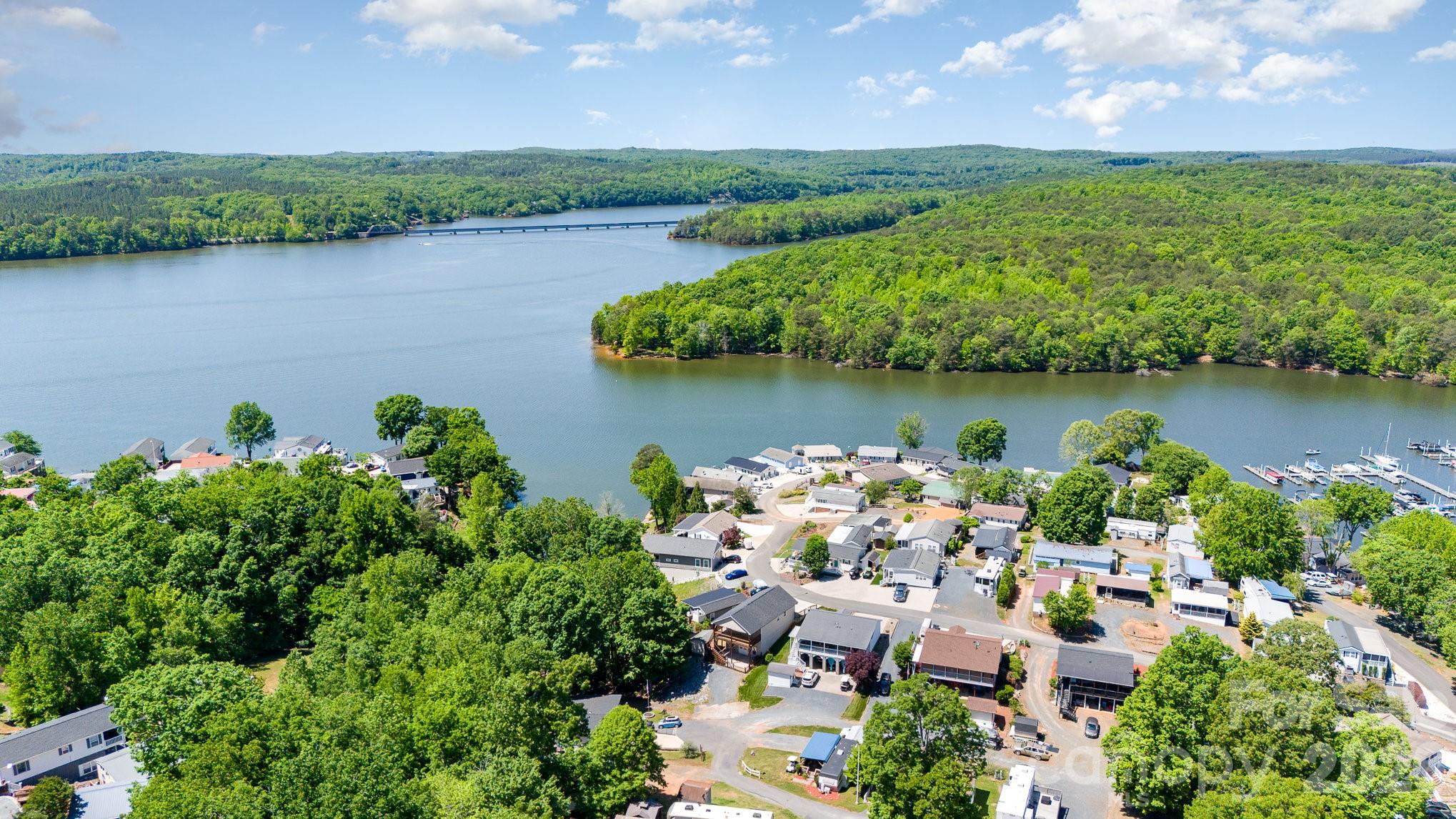 109 Hummingbird Circle — New London