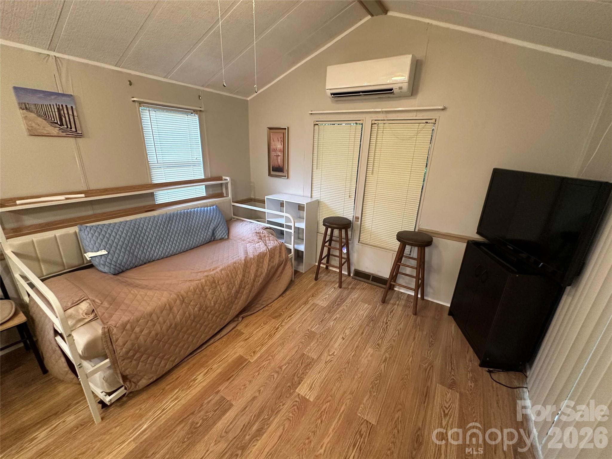 109 Hummingbird Circle — New London