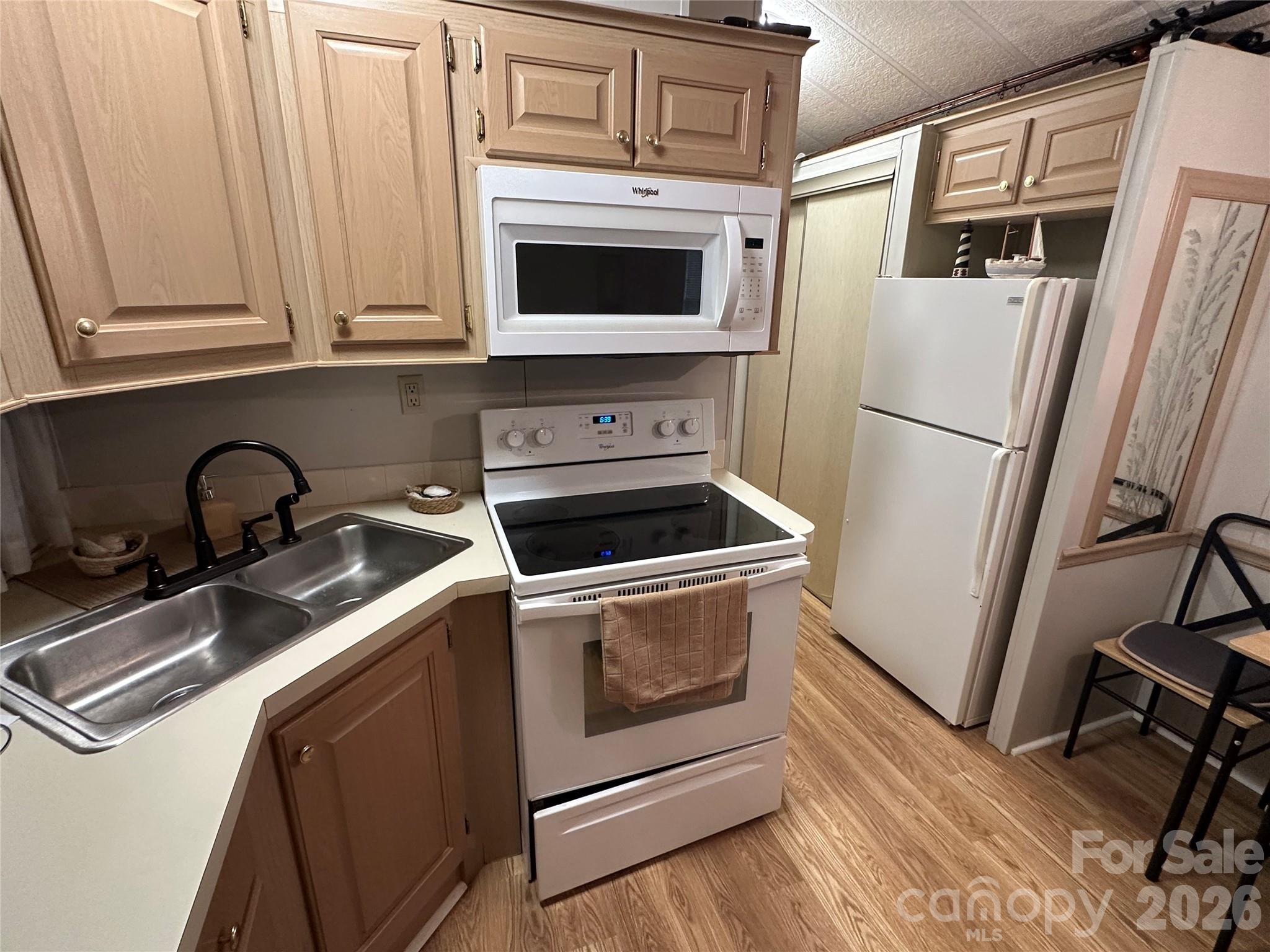 109 Hummingbird Circle — New London