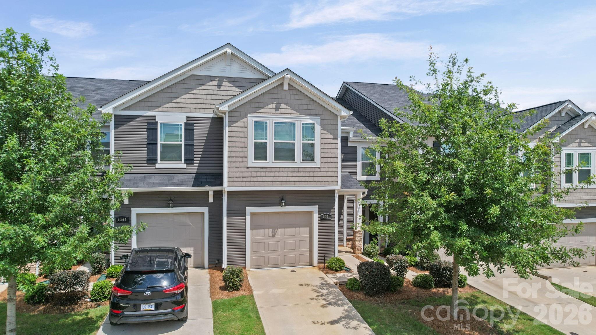 1211 Bigelow Street — Charlotte