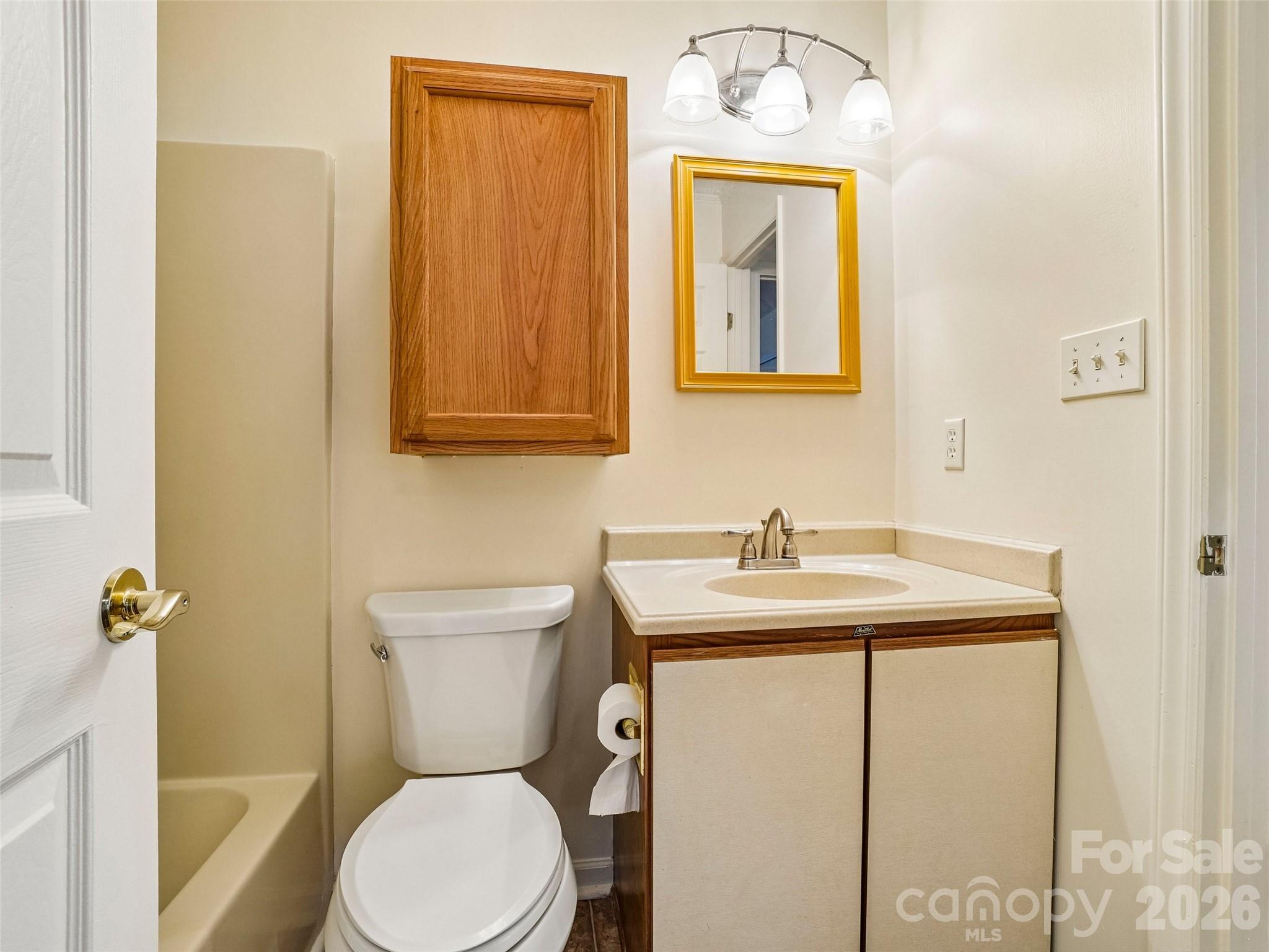 1106 Abbey Circle — Asheville