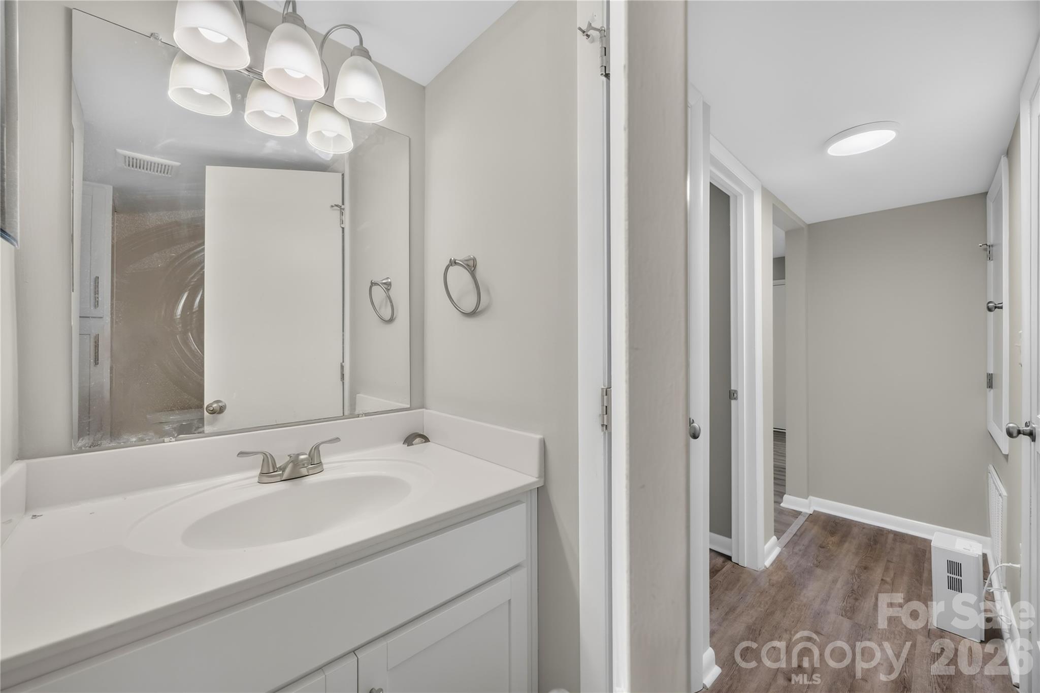4605 Coronado Drive #N — Charlotte