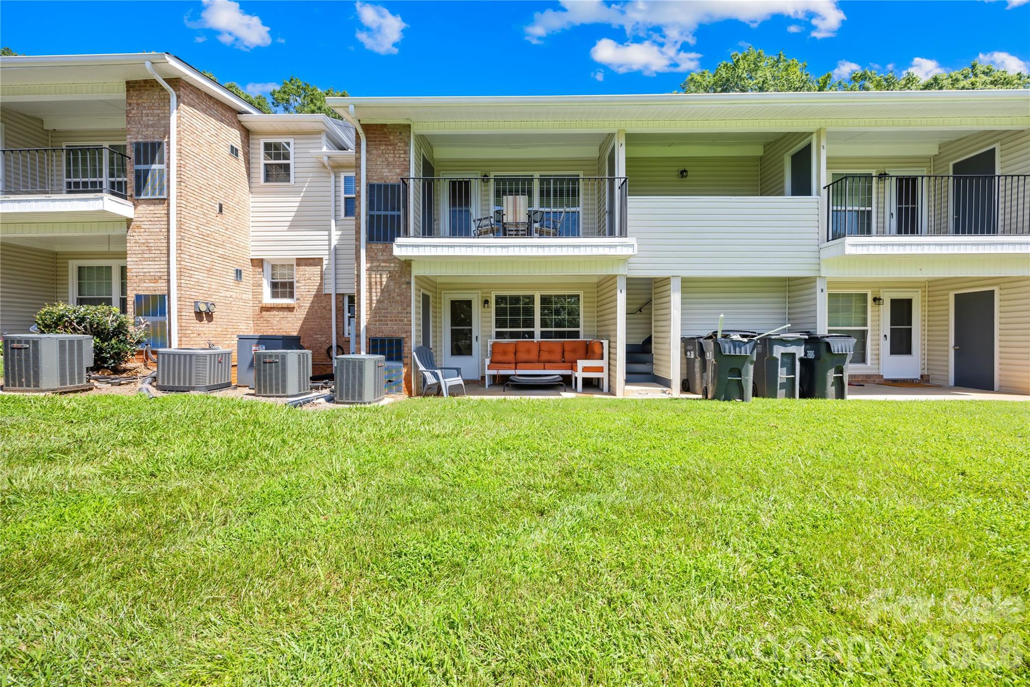 4605 Coronado Drive #N — Charlotte