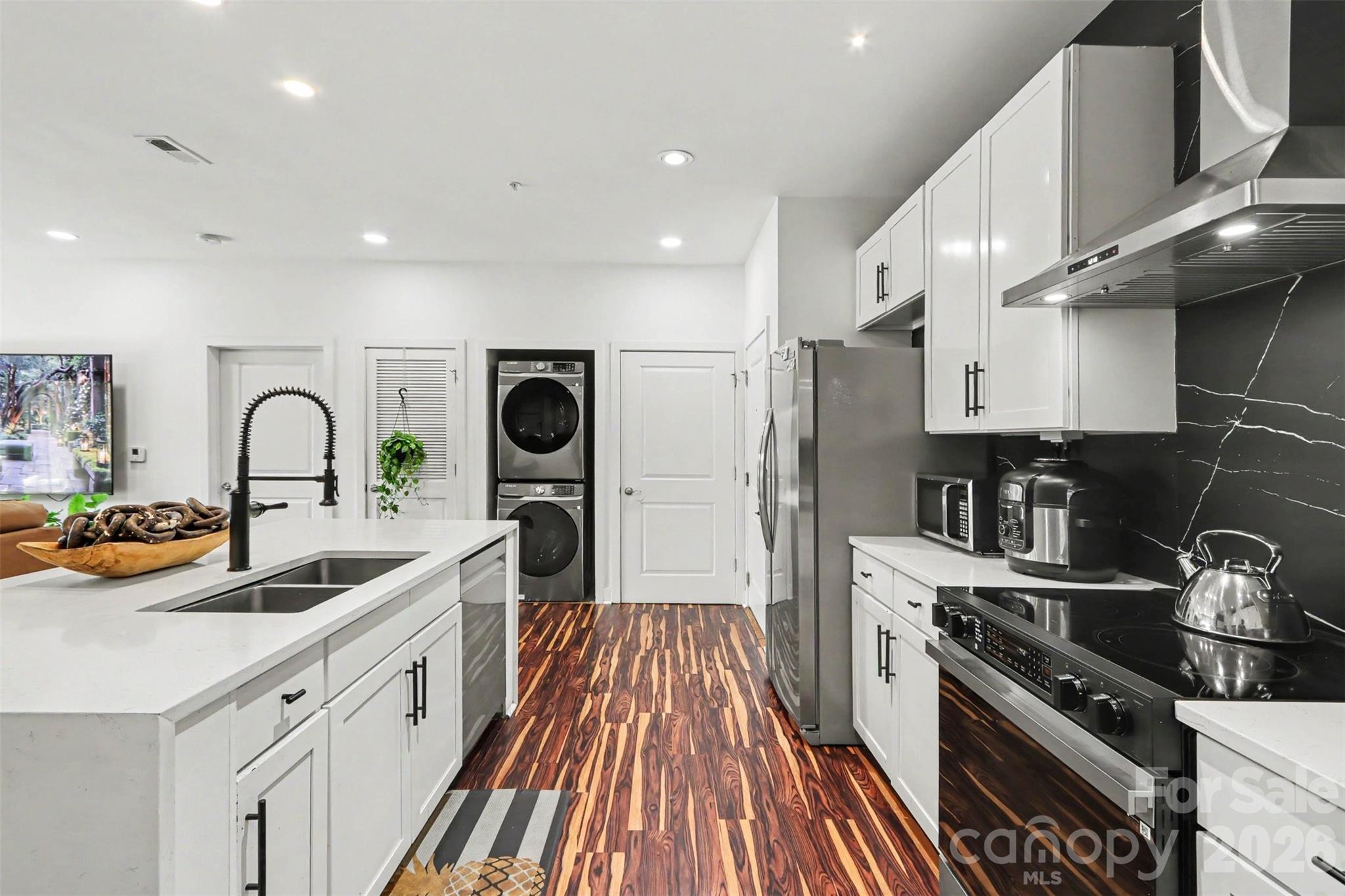 630 Calvert Street #Unit 1101 — Charlotte
