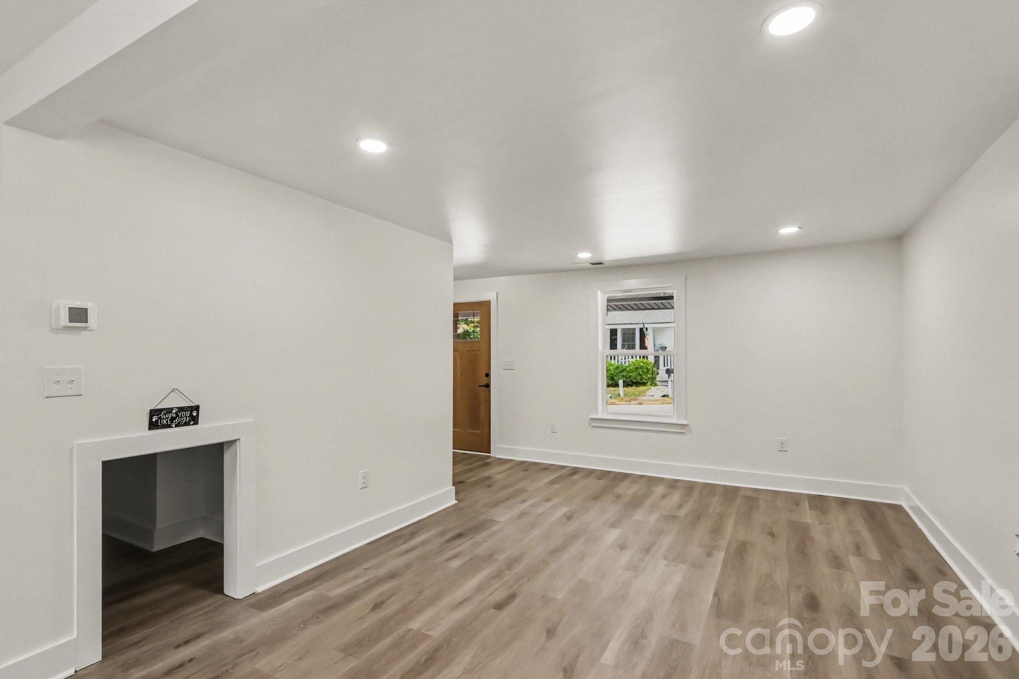 93 st mary Avenue NW — Concord
