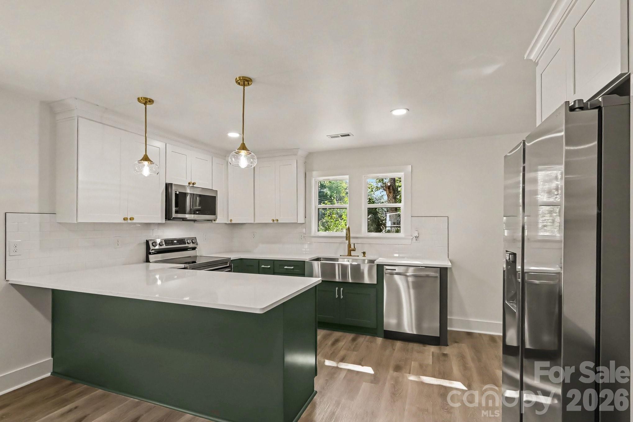 93 st mary Avenue NW — Concord