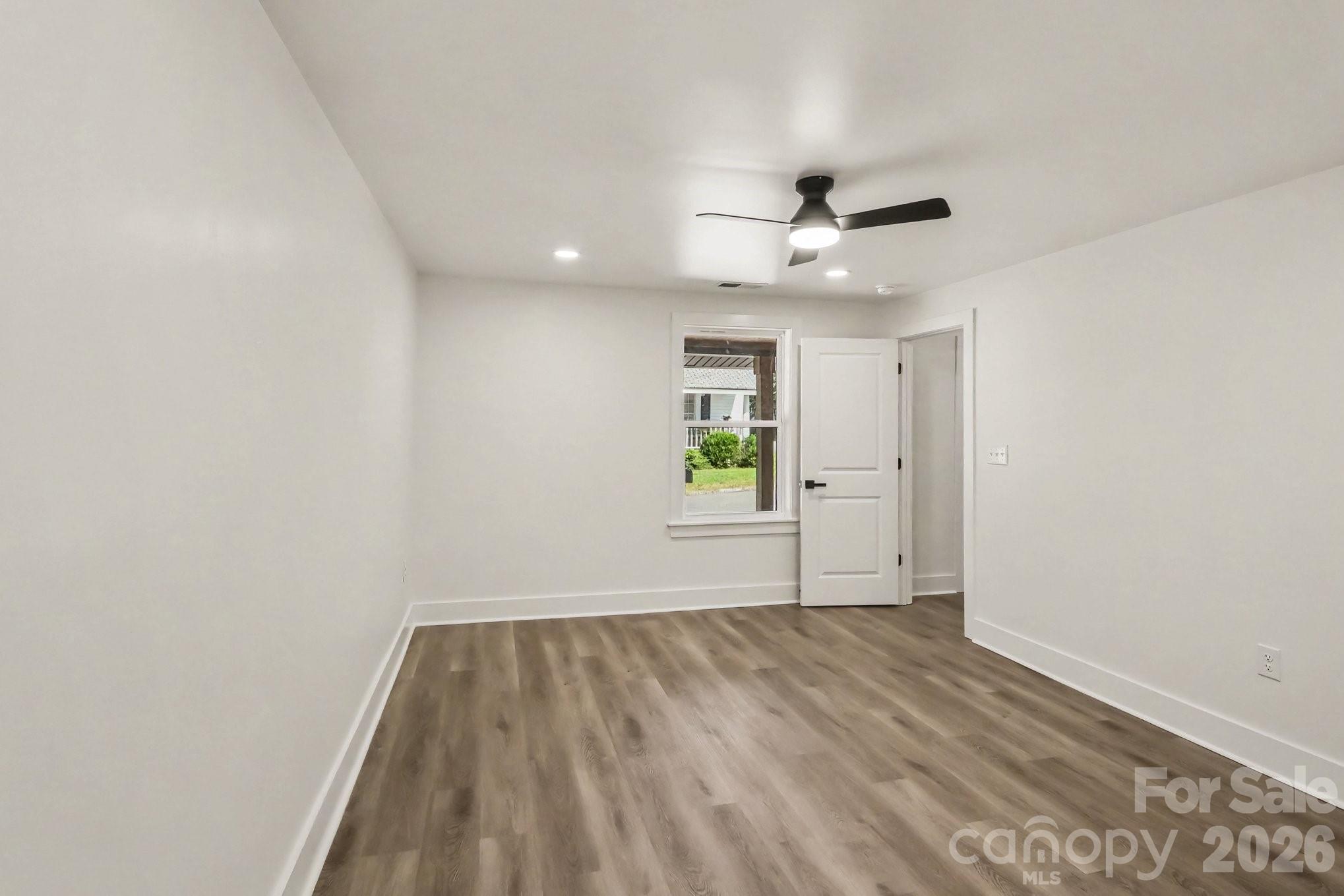 93 st mary Avenue NW — Concord