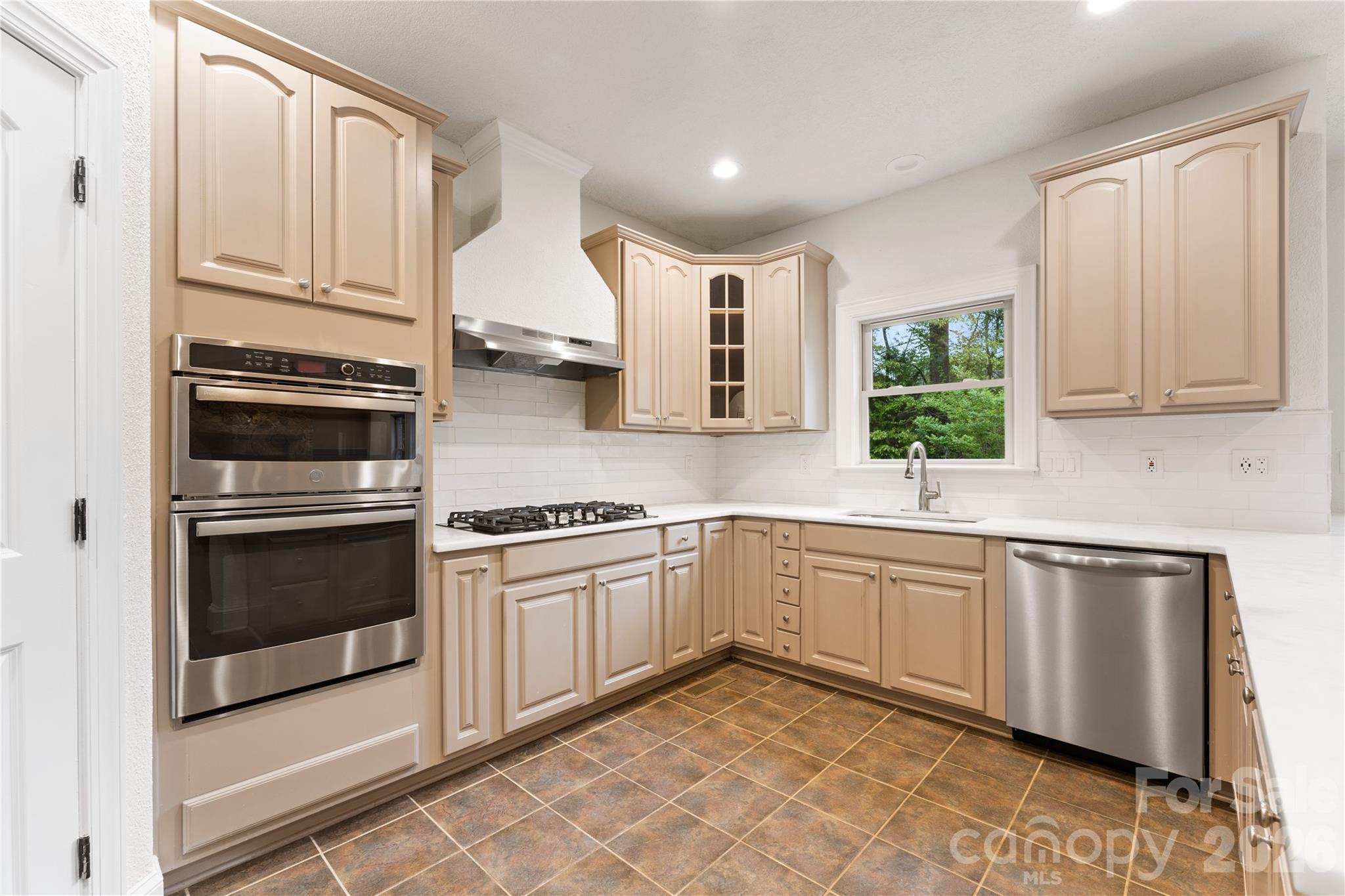 7307 Roseland Avenue — Charlotte