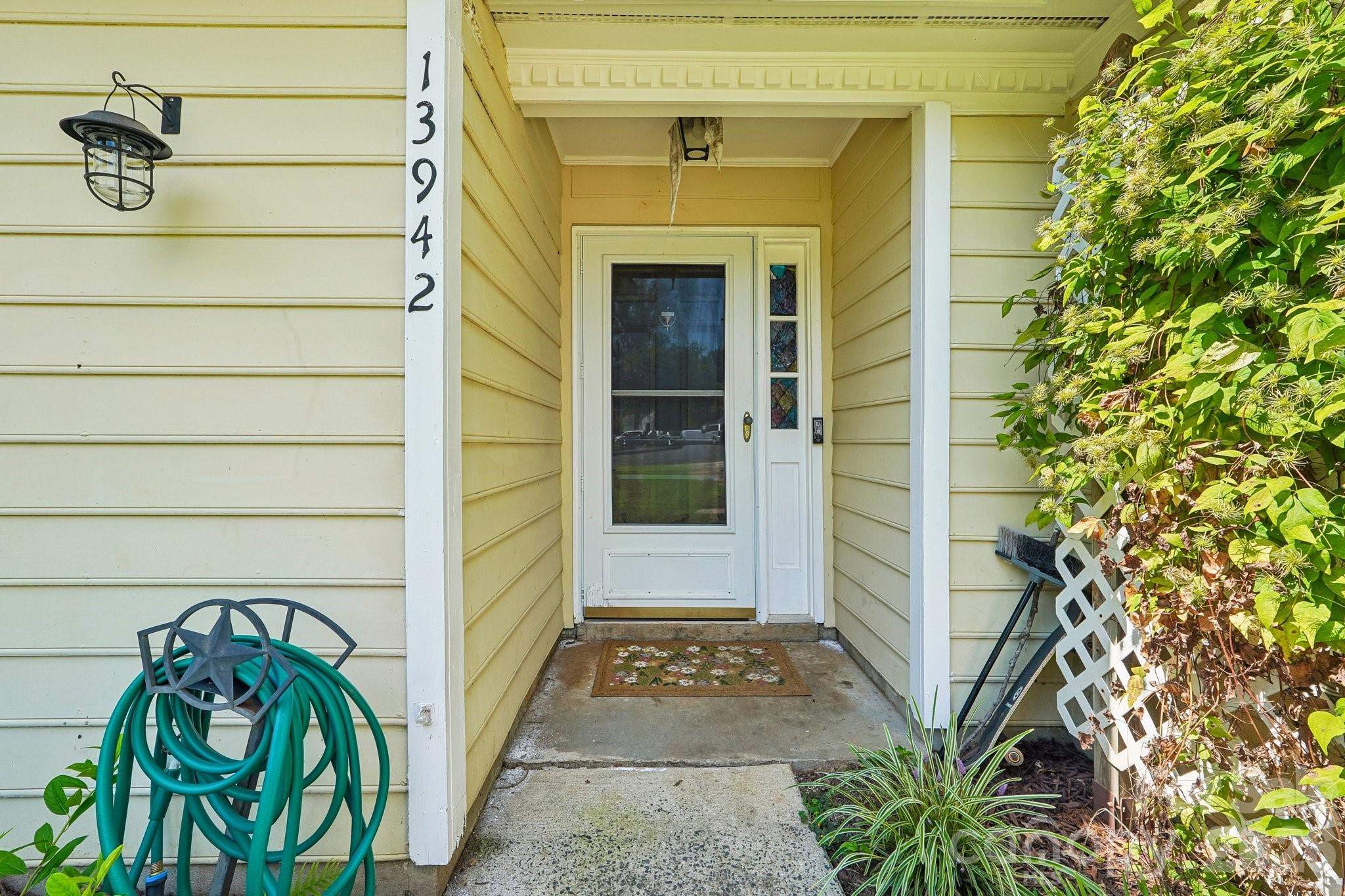 13942 Dannemara Drive — Pineville