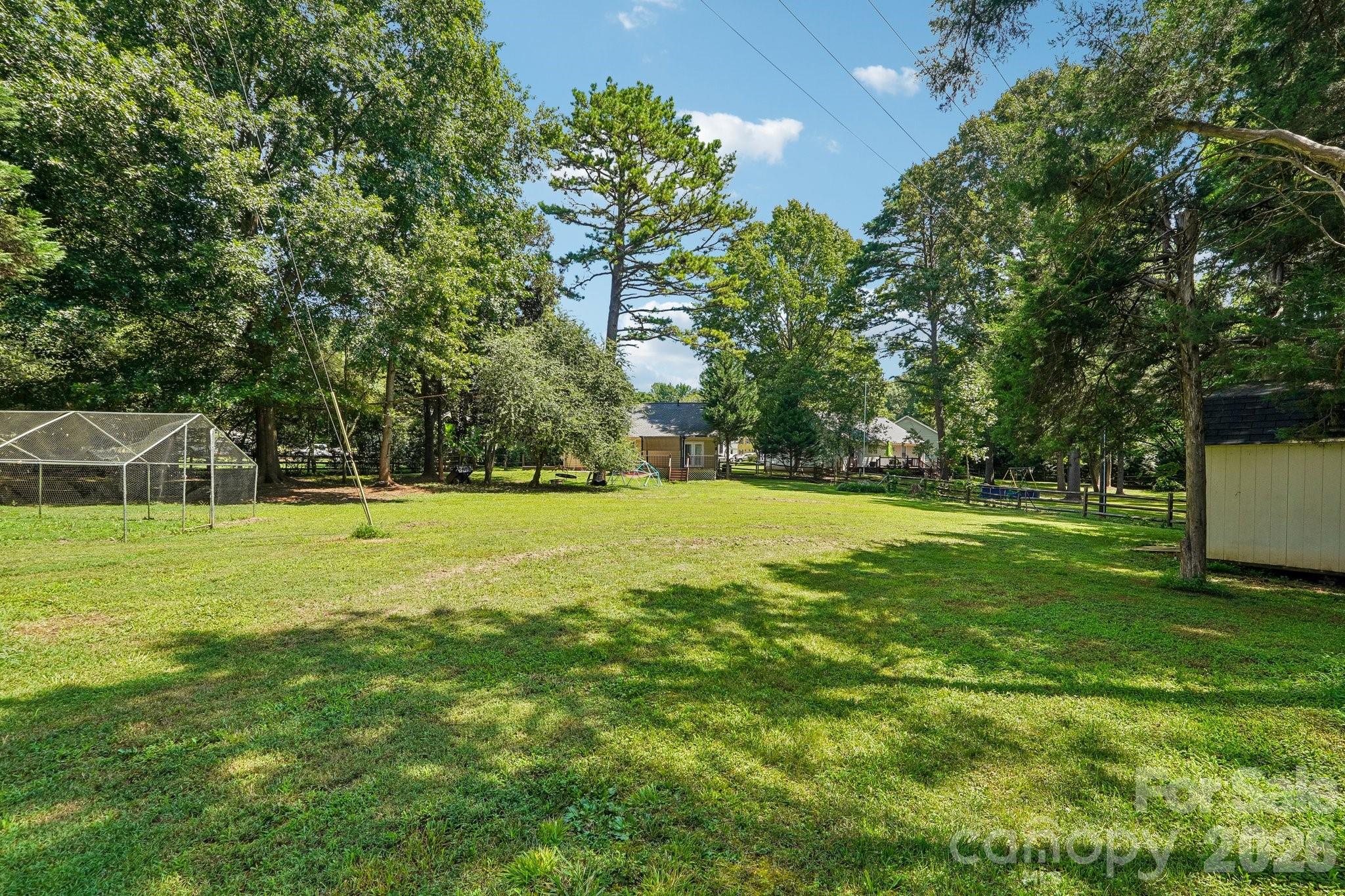 13942 Dannemara Drive — Pineville