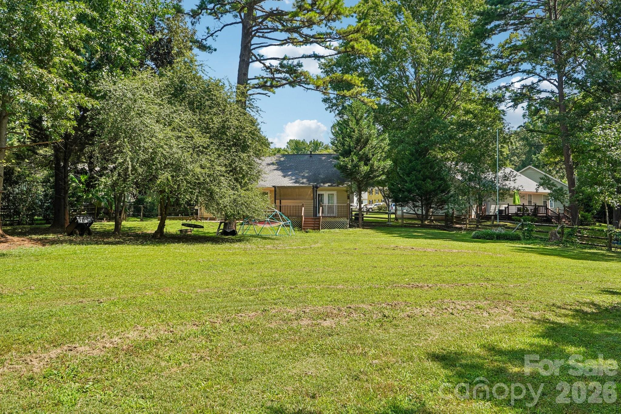 13942 Dannemara Drive — Pineville