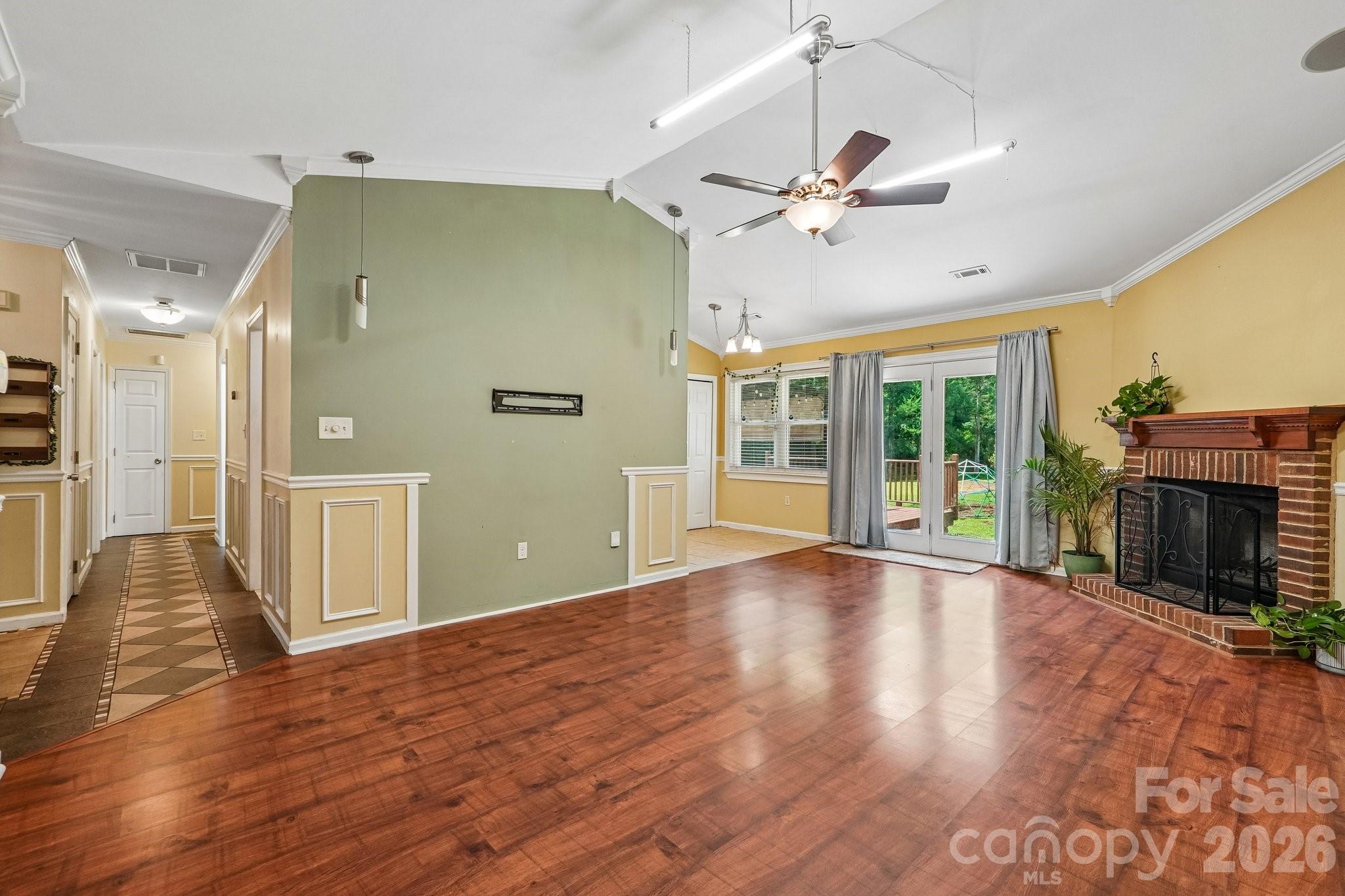 13942 Dannemara Drive — Pineville