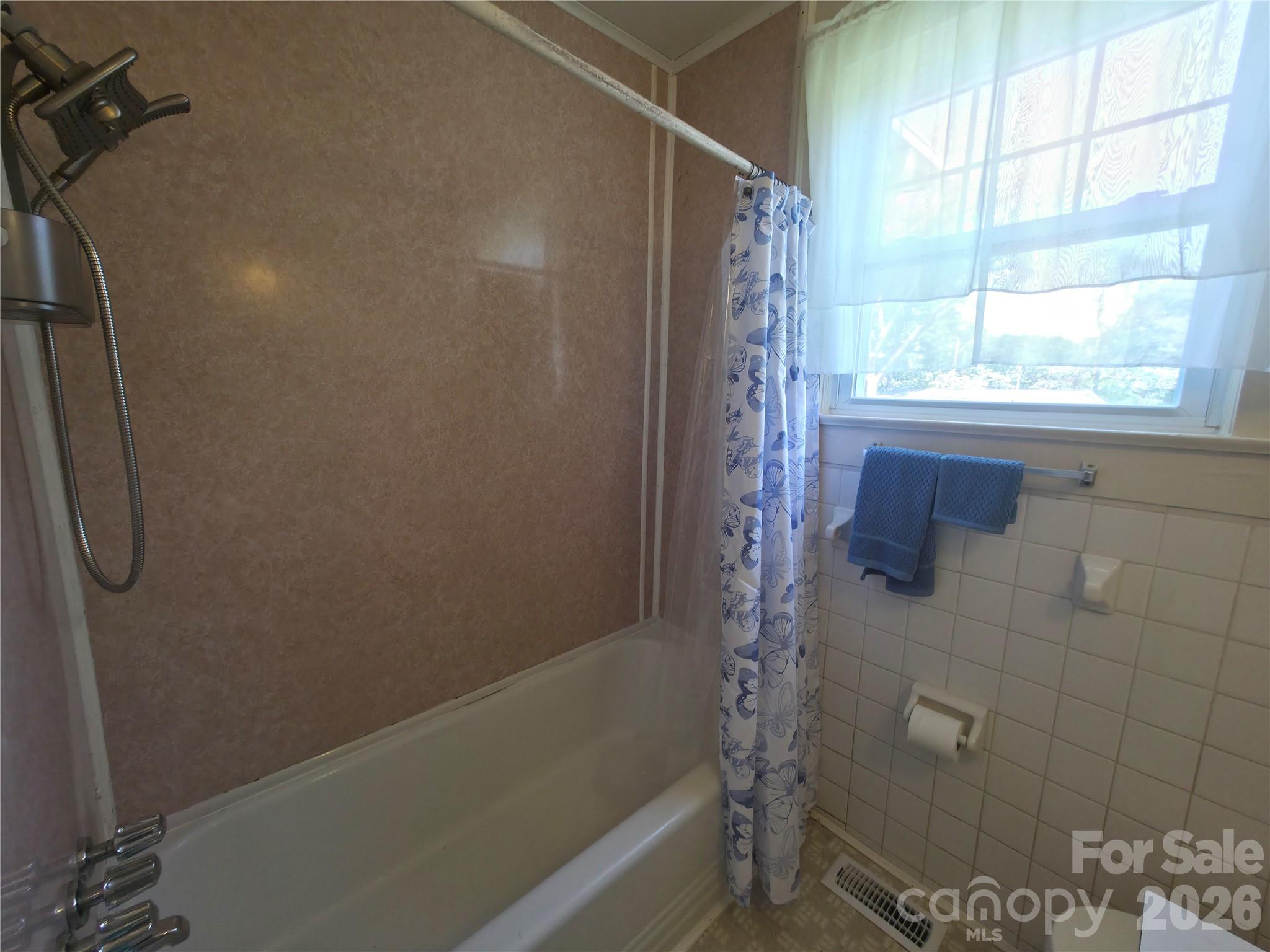 1106 N Main Street — Mount Holly