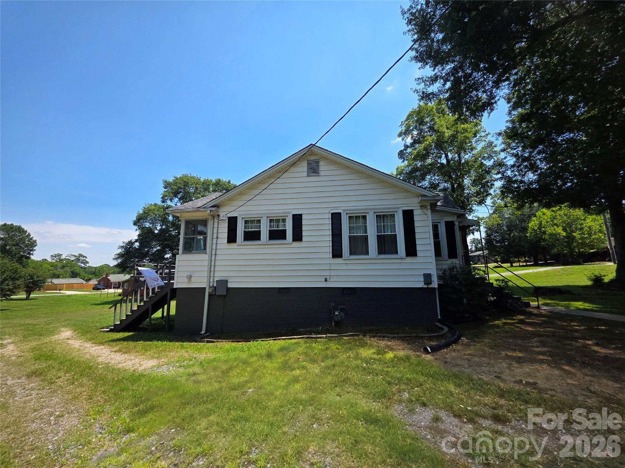 1106 N Main Street — Mount Holly