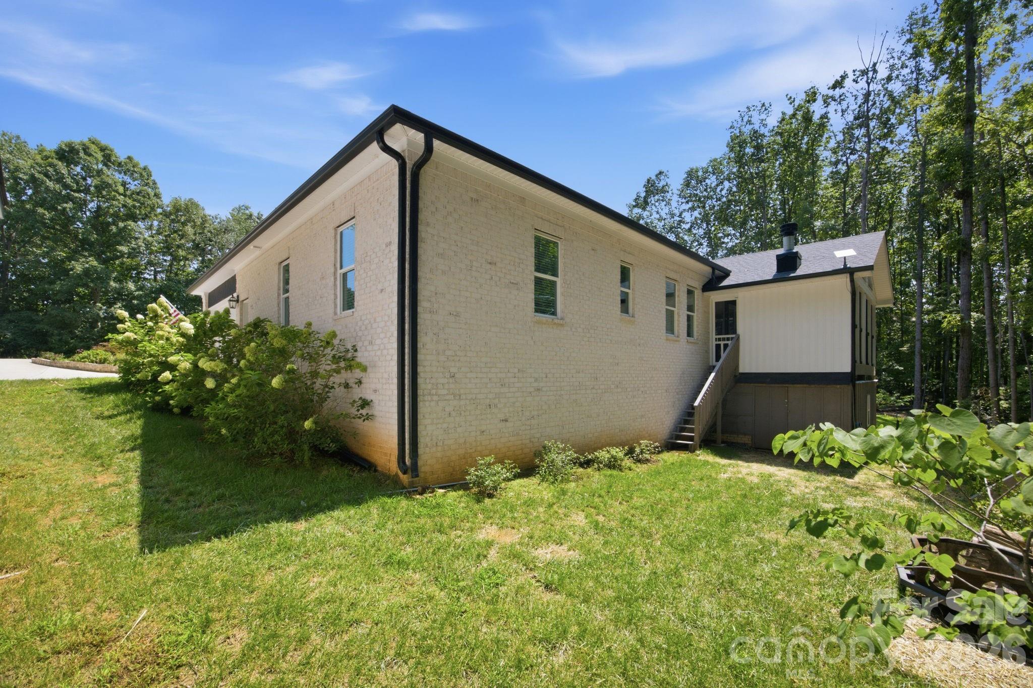 116 Harbor Ridge Drive — Statesville