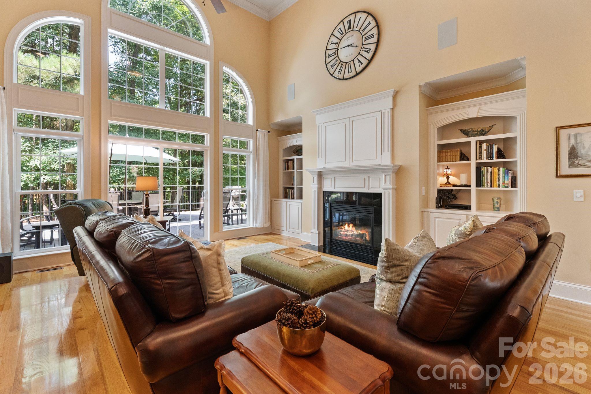 7282 James Court — Denver