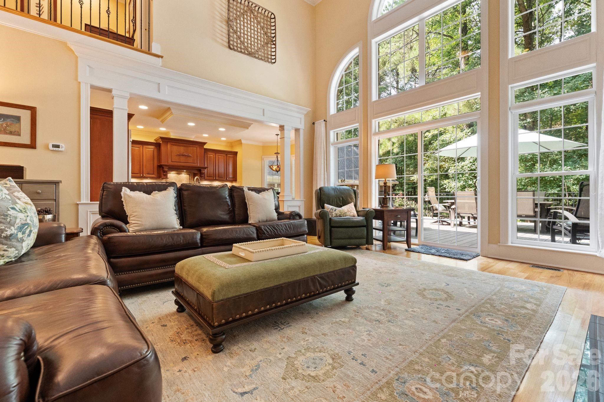 7282 James Court — Denver