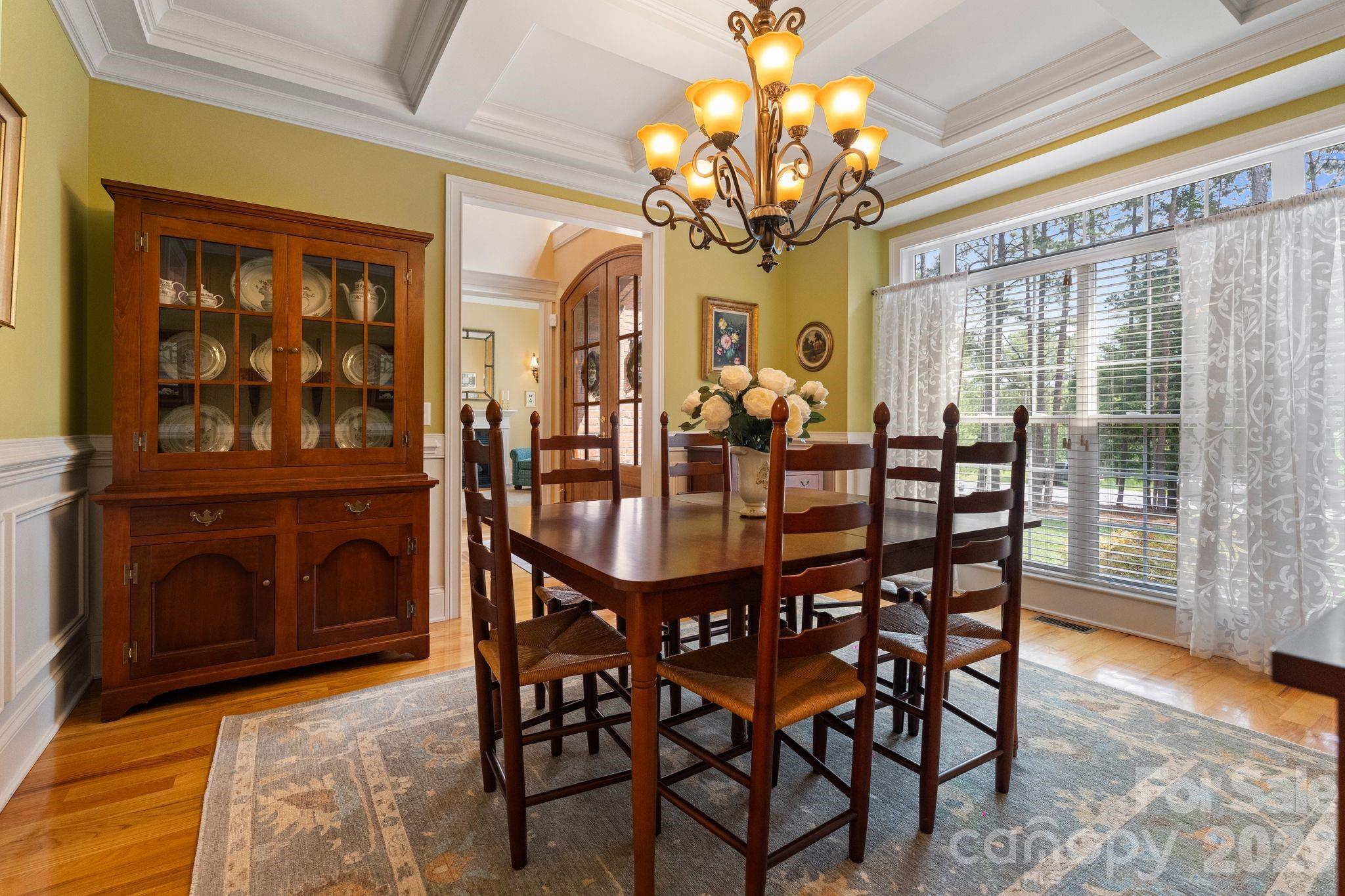 7282 James Court — Denver