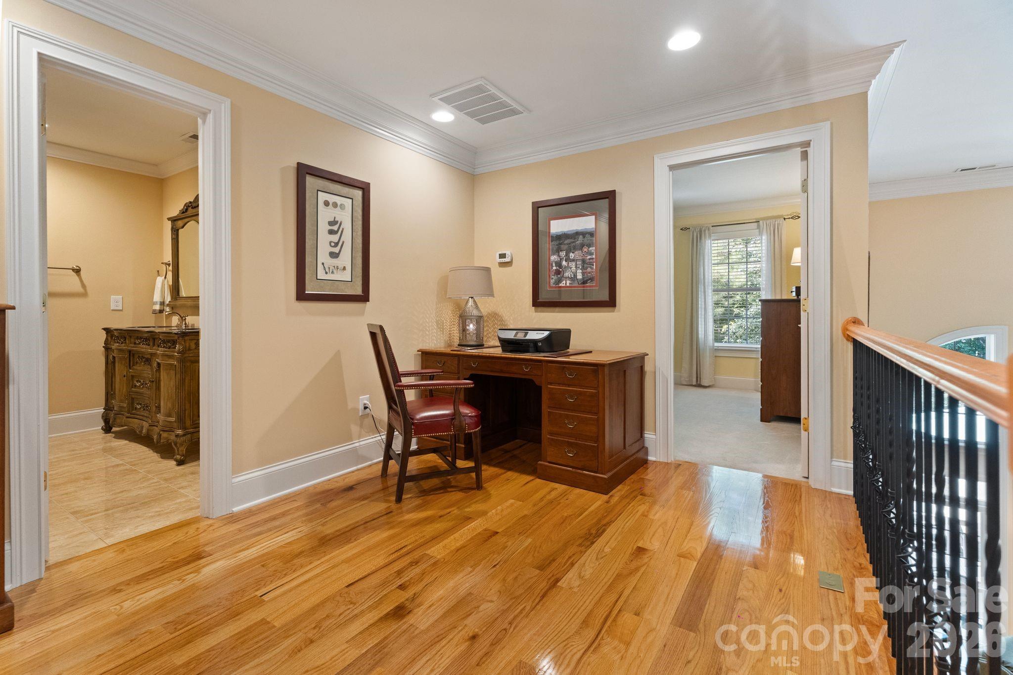 7282 James Court — Denver