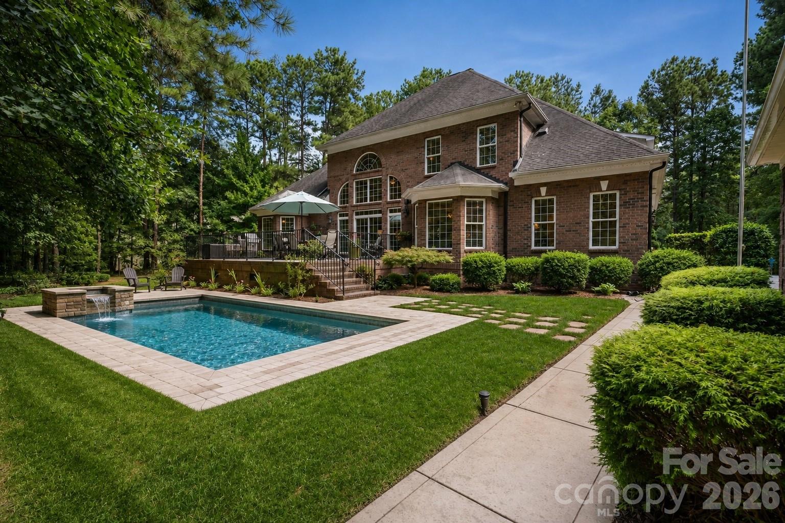 7282 James Court — Denver