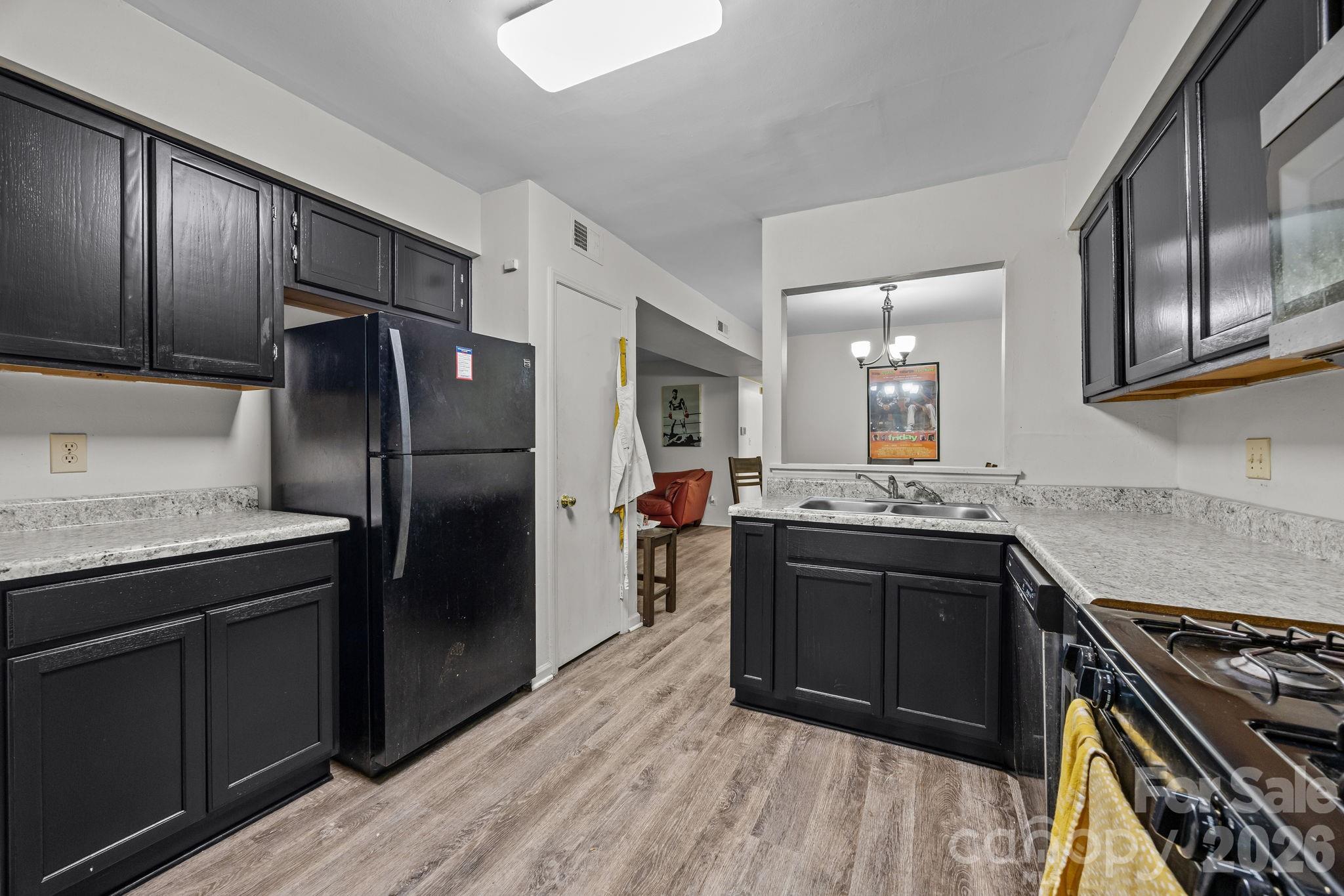 6005 Pinebark Court — Charlotte