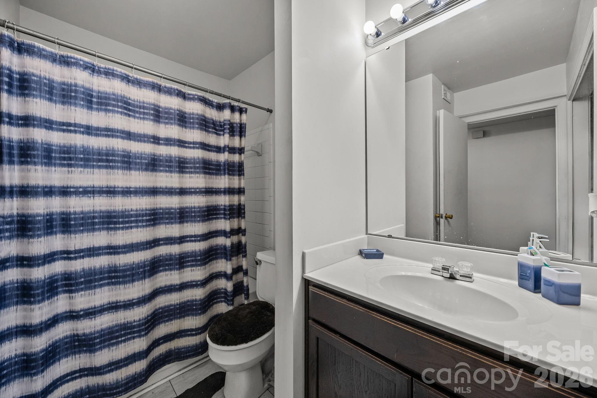 6005 Pinebark Court — Charlotte