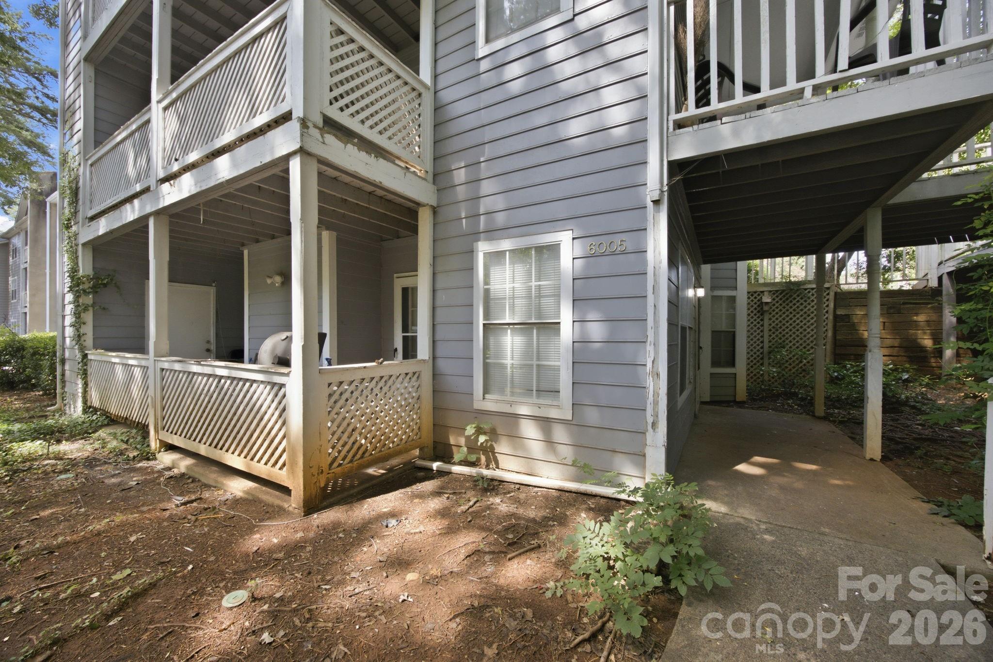 6005 Pinebark Court — Charlotte