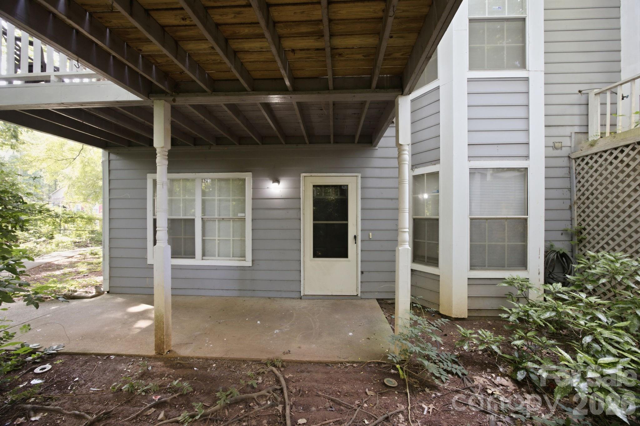 6005 Pinebark Court — Charlotte